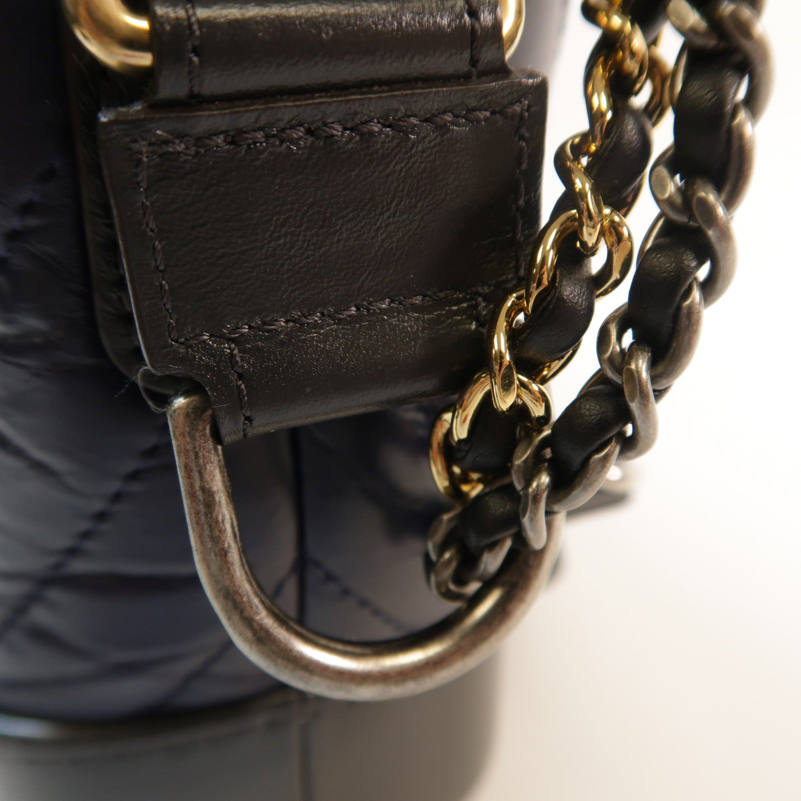 CHANEL 牛皮皮革Small Gabrielle鏈帶肩背袋