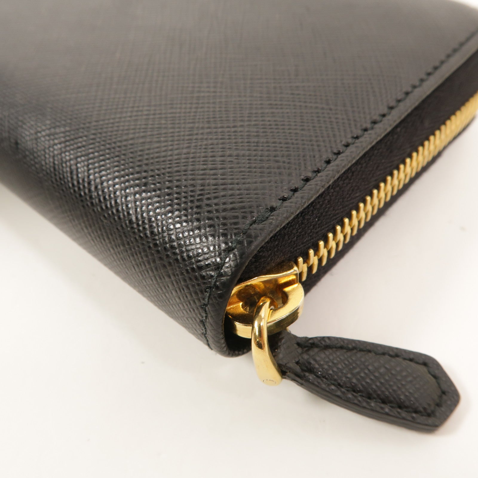 PRADA Saffiano皮革Zipper Long Wallet長錢包