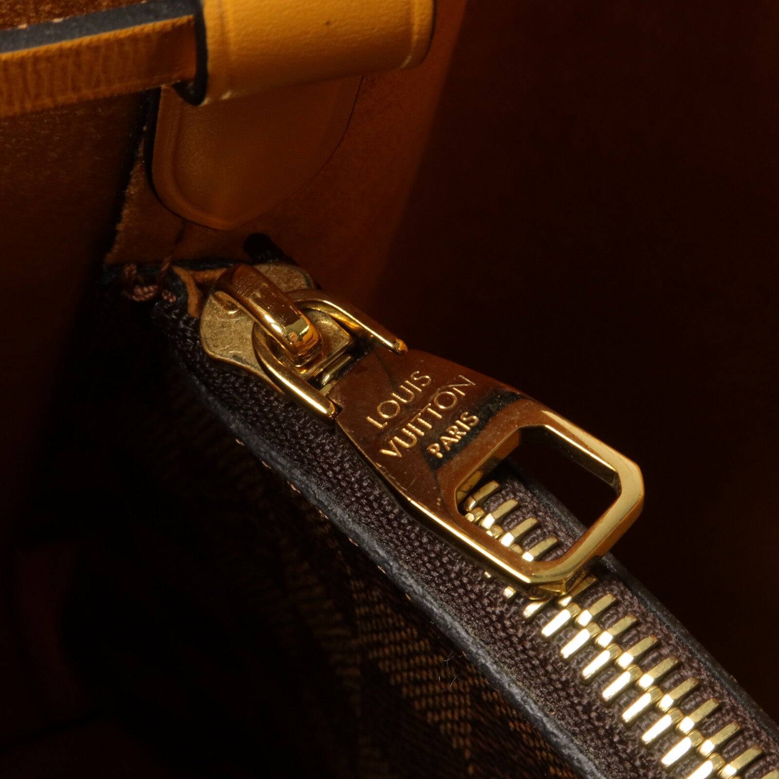 LOUIS VUITTON Damier Neo Noe MM肩背袋