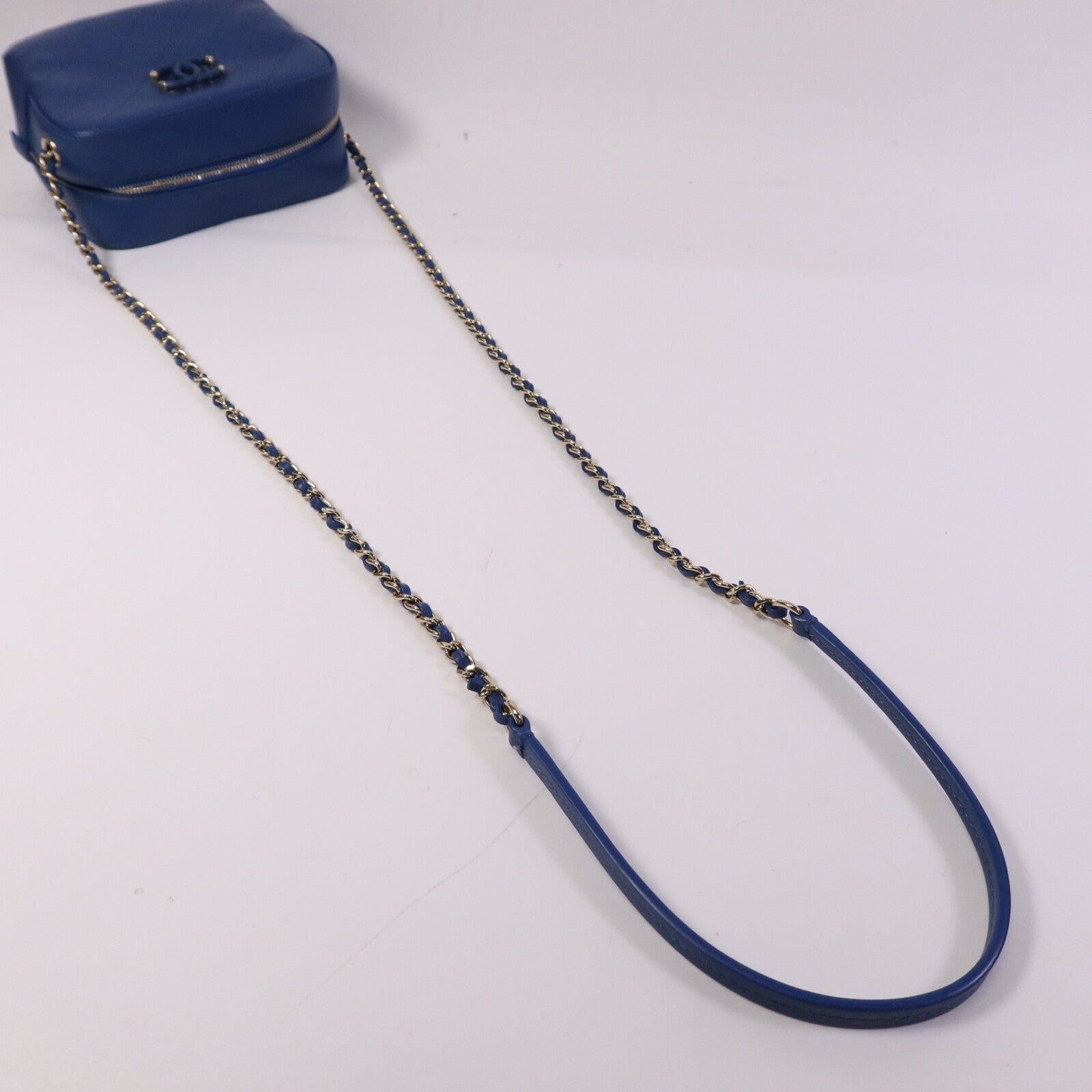 CHANEL 【激減優惠】牛皮皮革Camera Bag金扣肩背袋