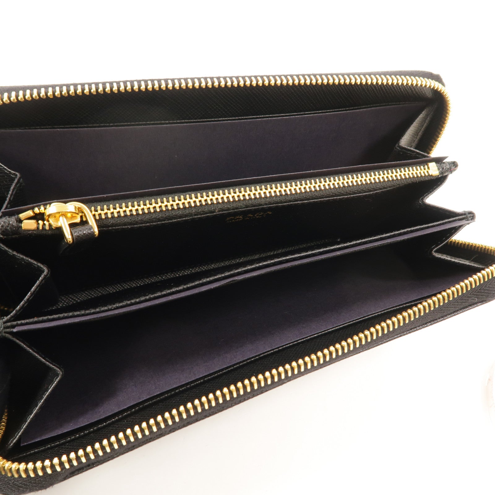 PRADA Saffiano皮革Zipper Long Wallet長錢包