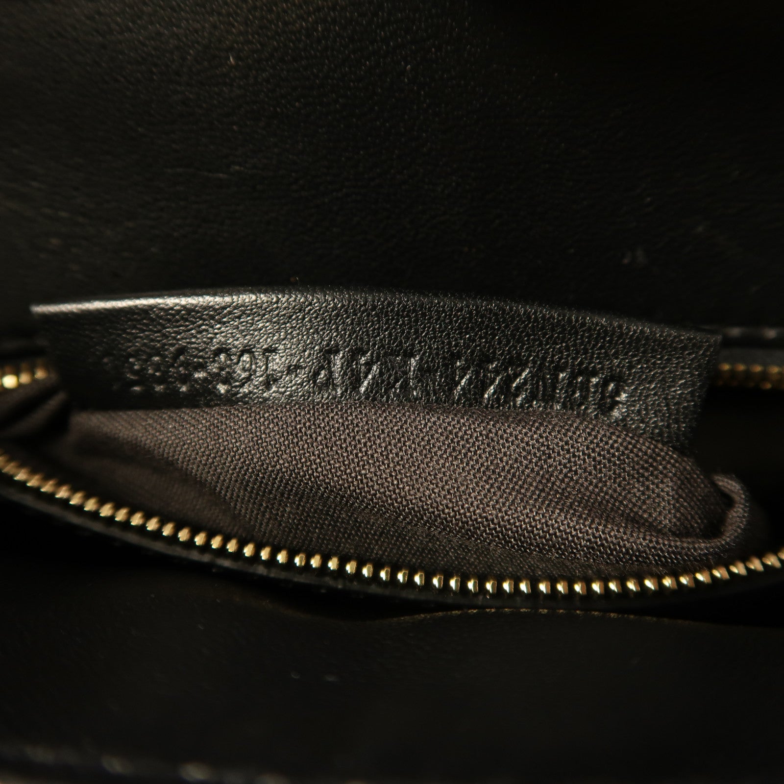 FENDI 羊皮皮革Mini Peekaboo金扣手挽肩背兩用袋