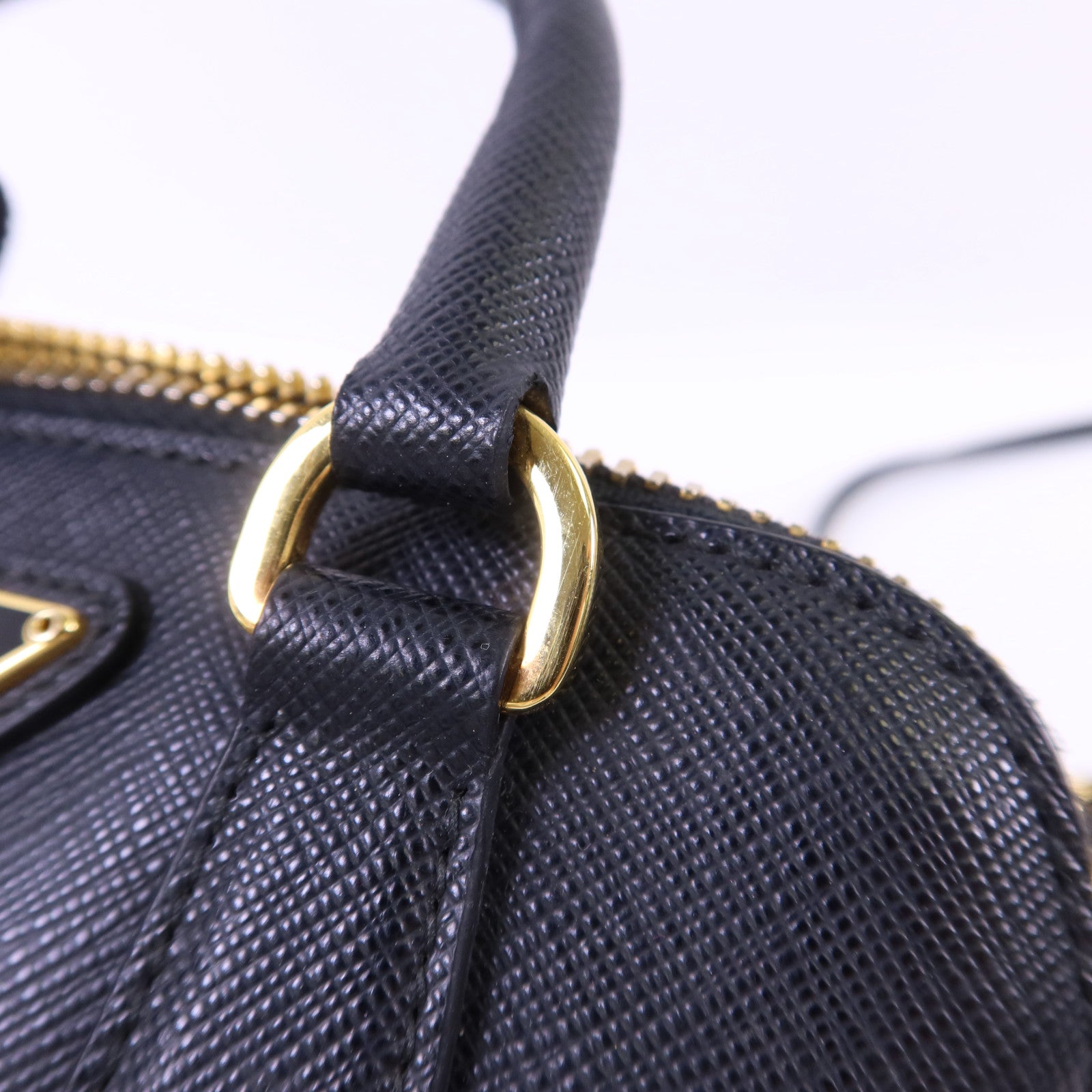 PRADA Saffiano皮革2 Way Shoulder金扣手挽肩背兩用袋