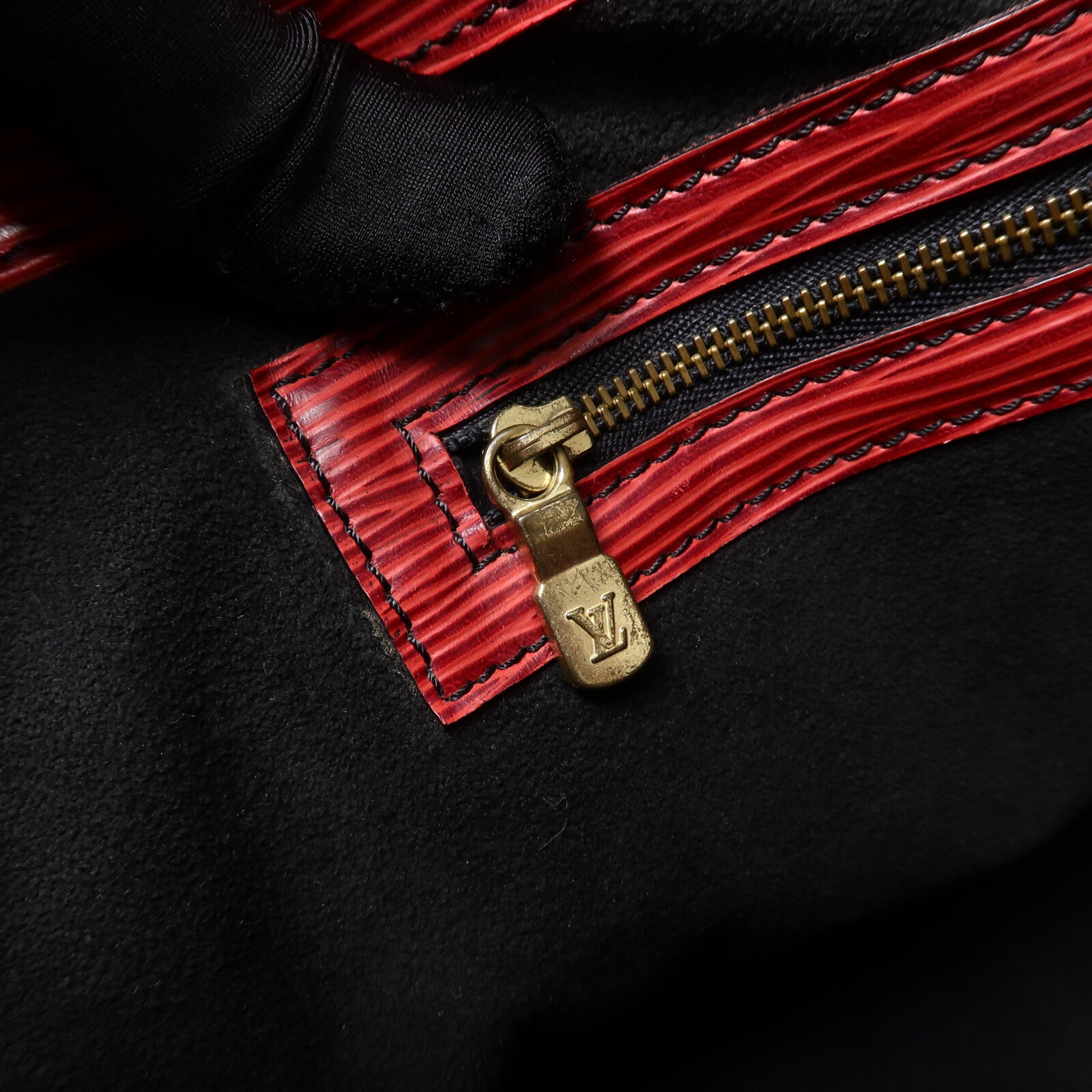 LOUIS VUITTON Epi Petit Noe肩背袋