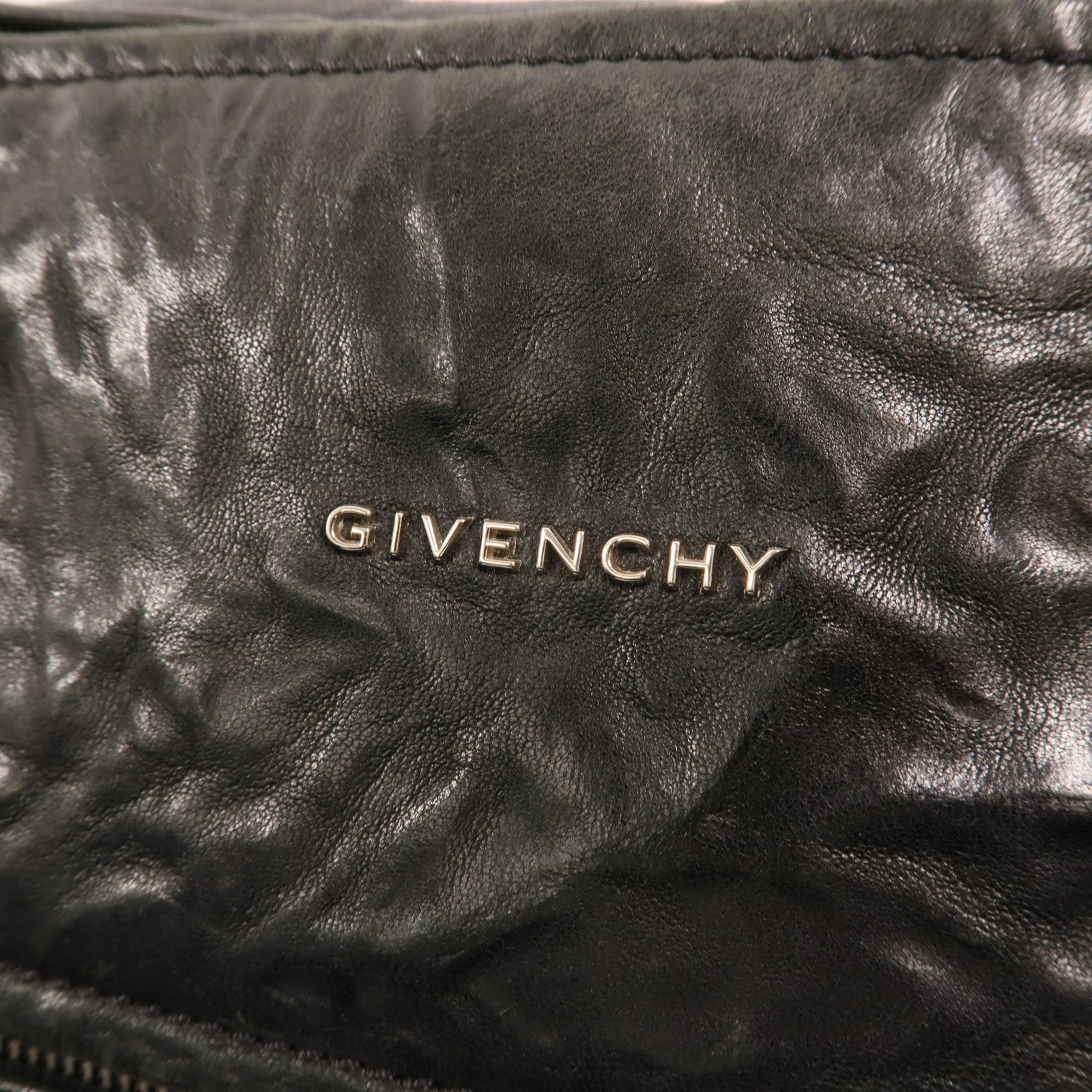 GIVENCHY 牛皮皮革Pandora Small銀扣肩背袋