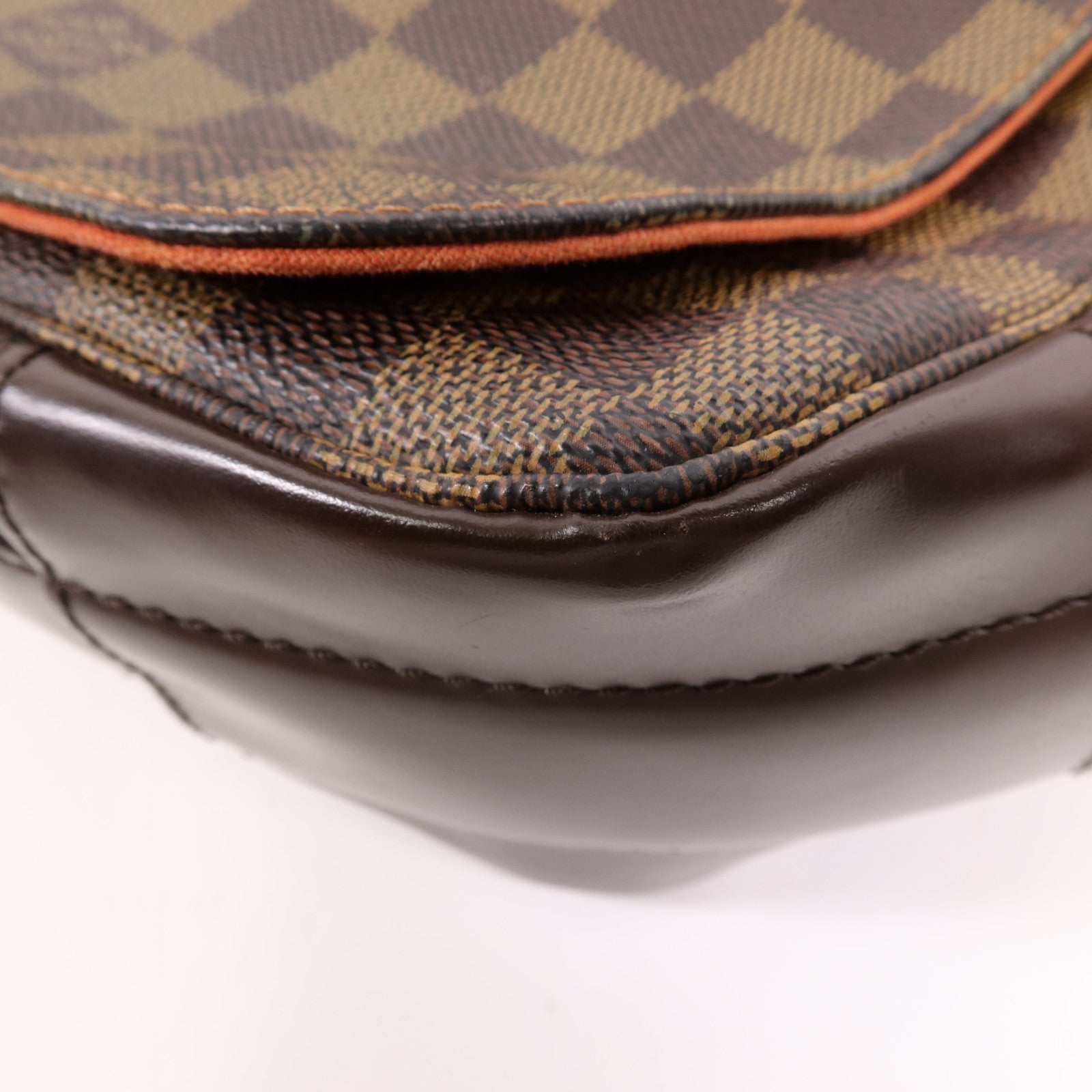 LOUIS VUITTON Damier Bastille金扣肩背袋