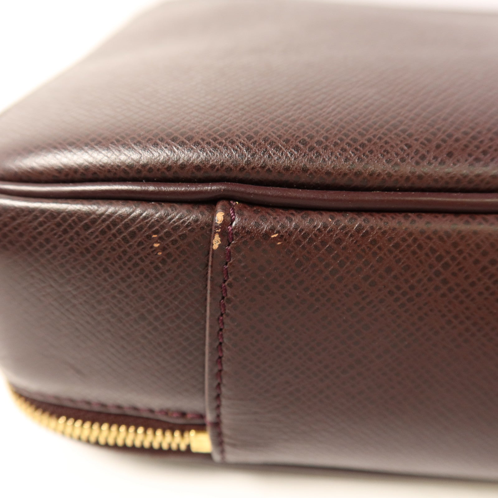 LOUIS VUITTON Taiga Porto Ordinatur Odessa金扣手挽肩背兩用袋