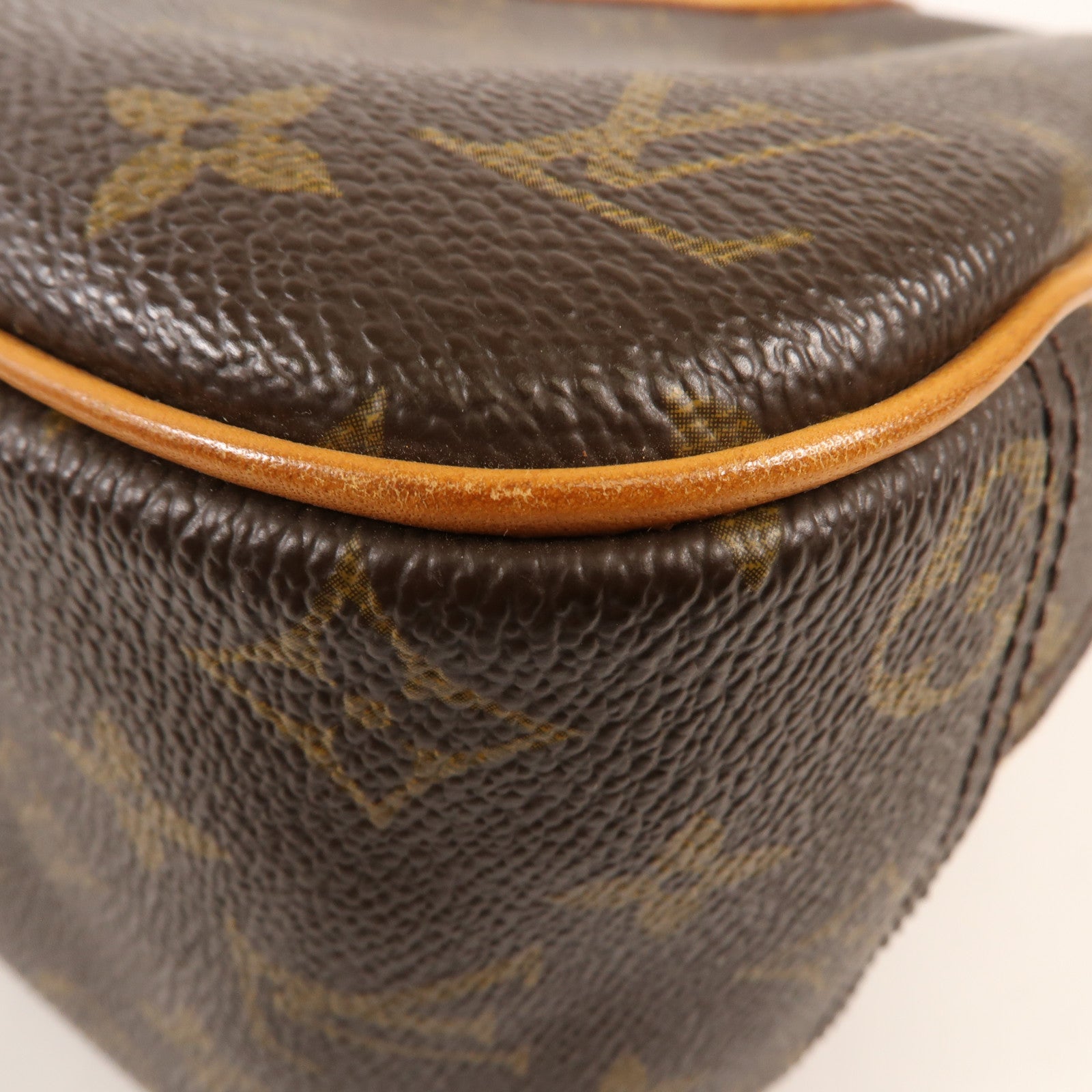 LOUIS VUITTON Monogram Trouville金扣手挽袋