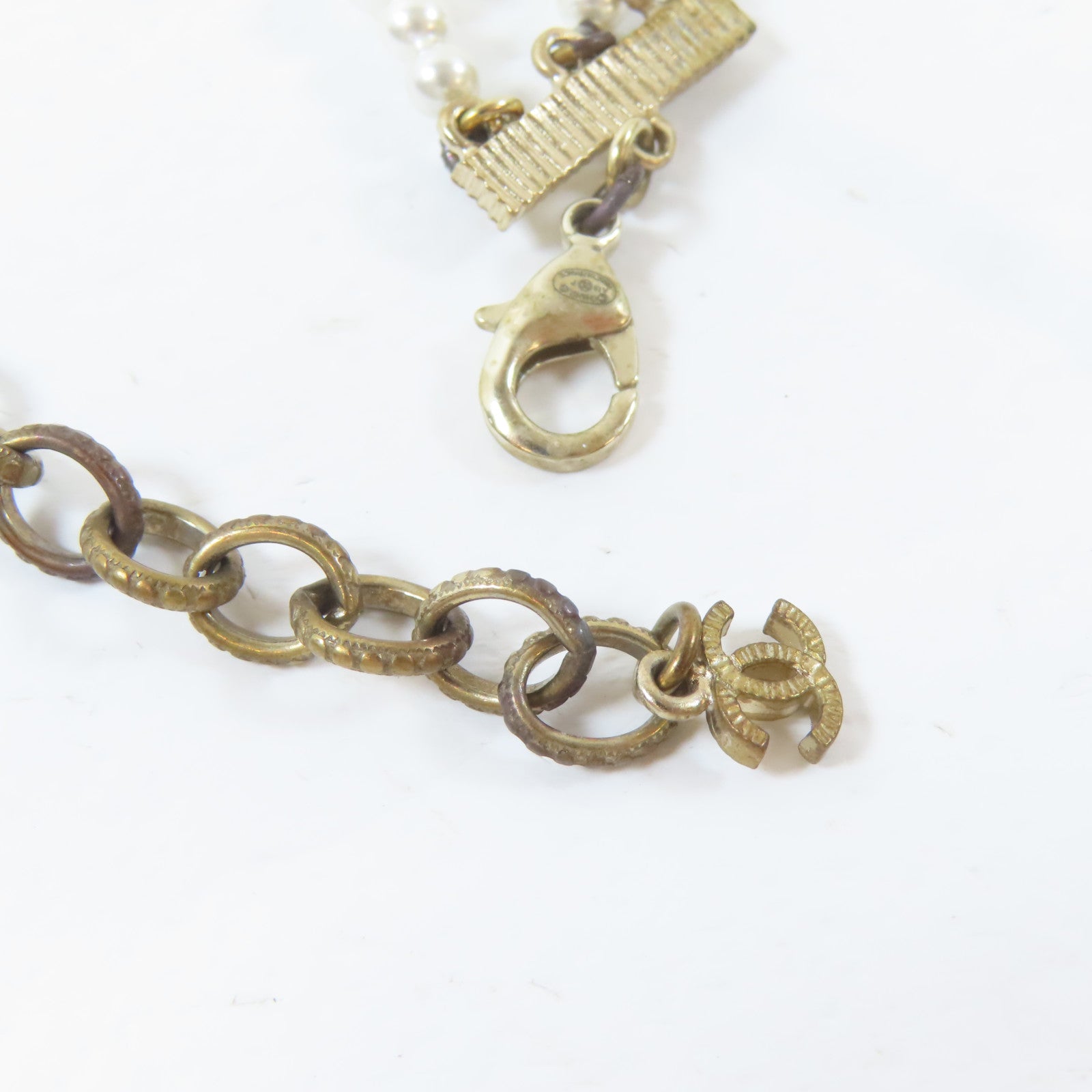 CHANEL 金屬Flower Choker項鍊白色