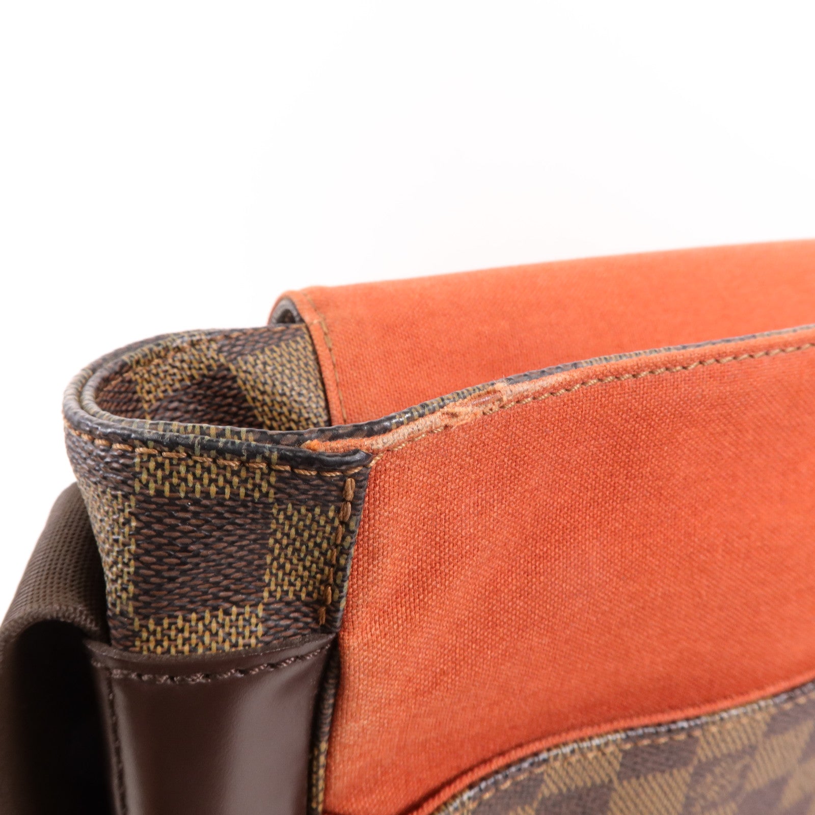 LOUIS VUITTON Damier Bastille金扣肩背袋