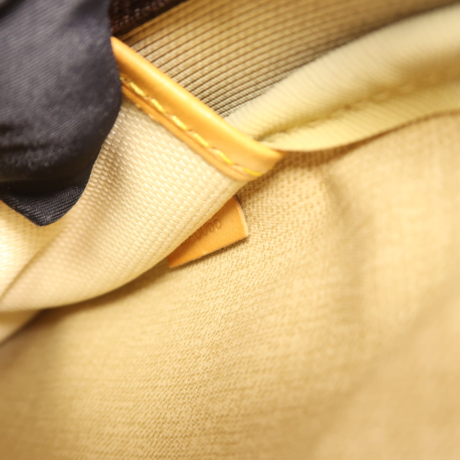 LOUIS VUITTON Monogram Trouville金扣手挽袋