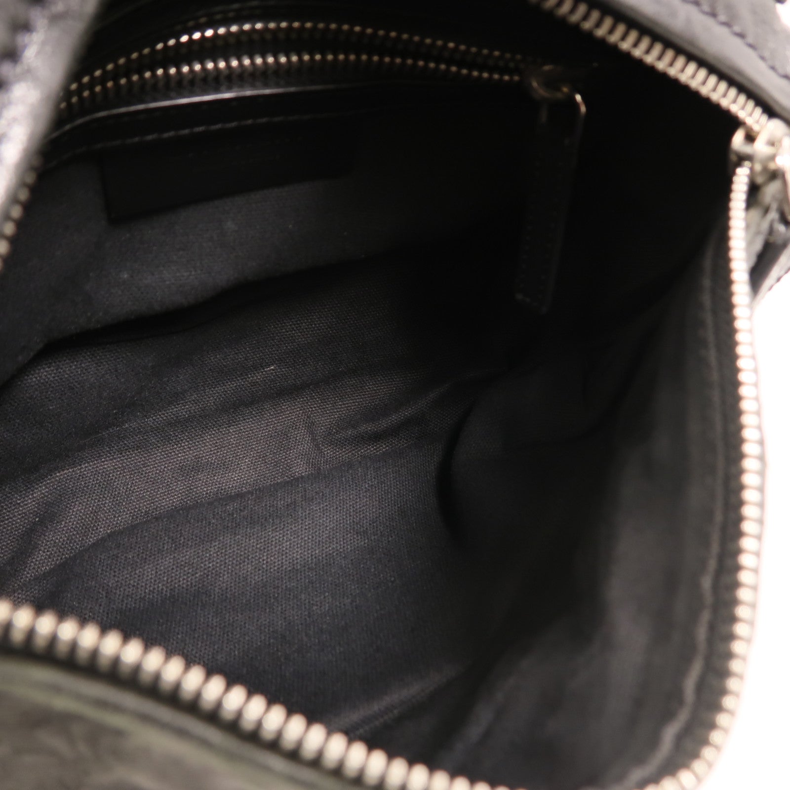 GIVENCHY 牛皮皮革Pandora Small銀扣肩背袋
