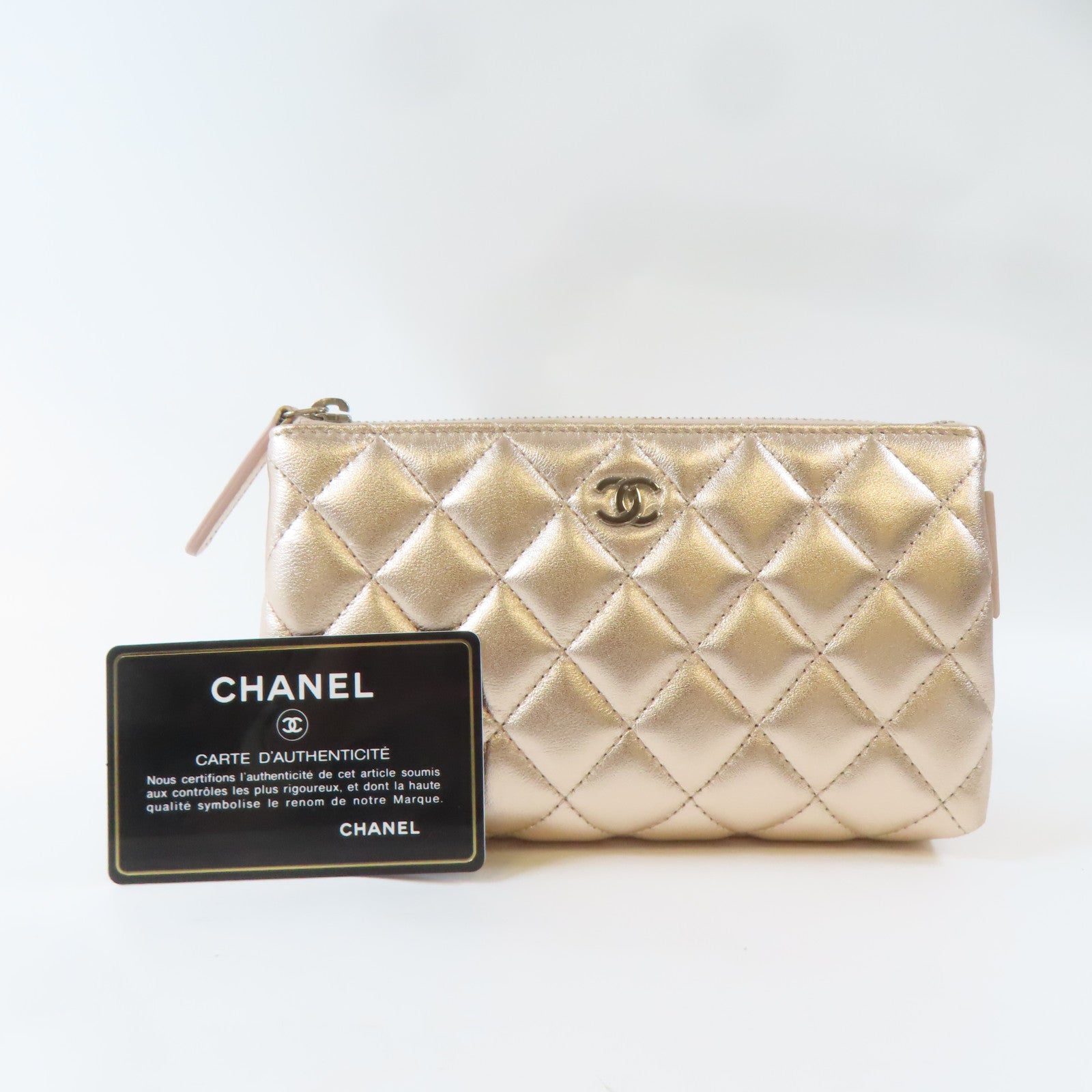 CHANEL 【激減優惠】菱格羊皮皮革Pouch銀扣化妝袋粉紅色