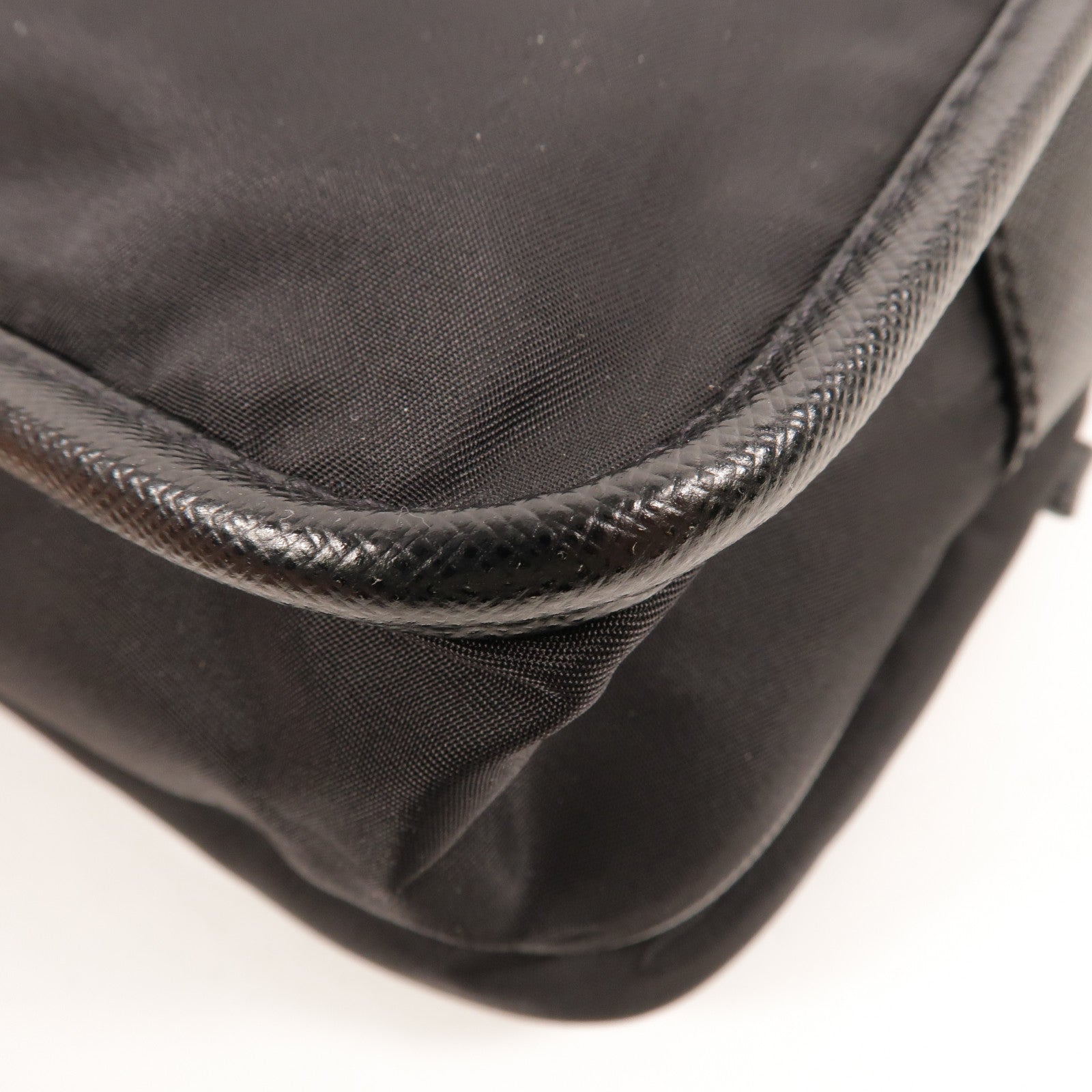 PRADA 尼龍Shoulder Bag(Re-Nylon)肩背袋
