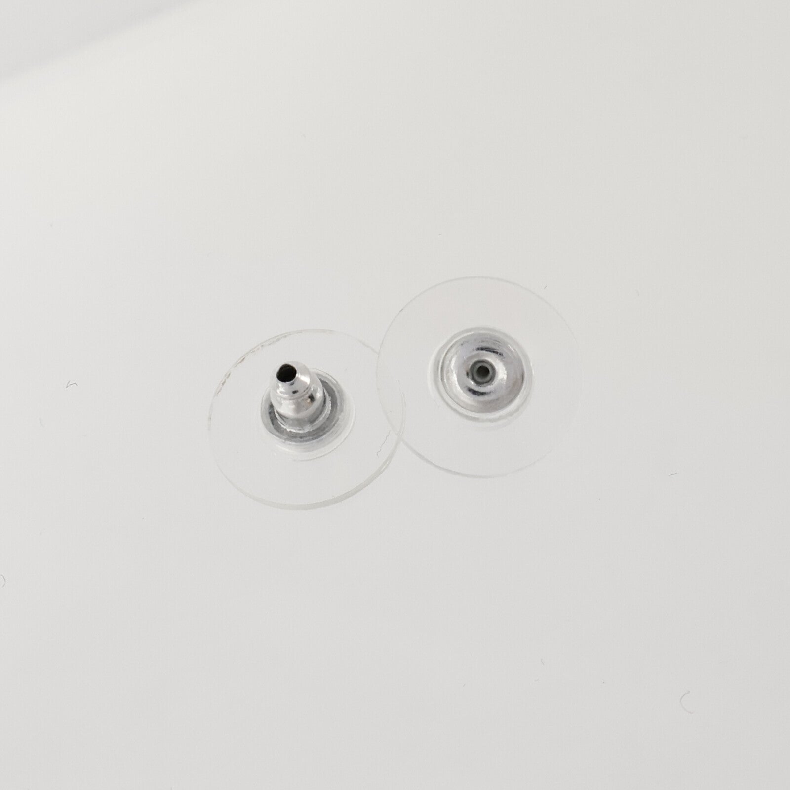 CHANEL PVC/金屬CC Pierced Earrings耳環