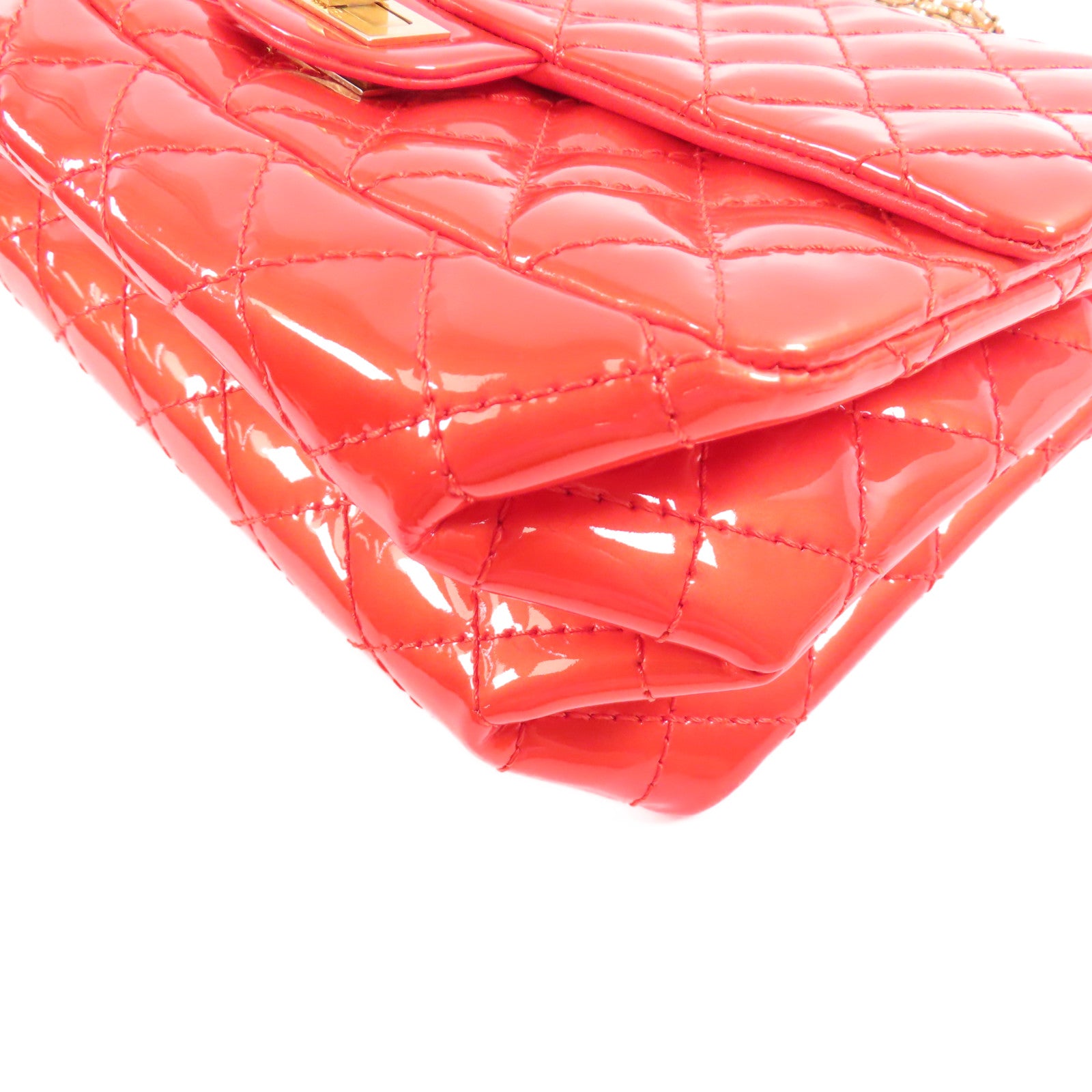 CHANEL 漆皮皮革2.55金扣鏈帶肩背袋