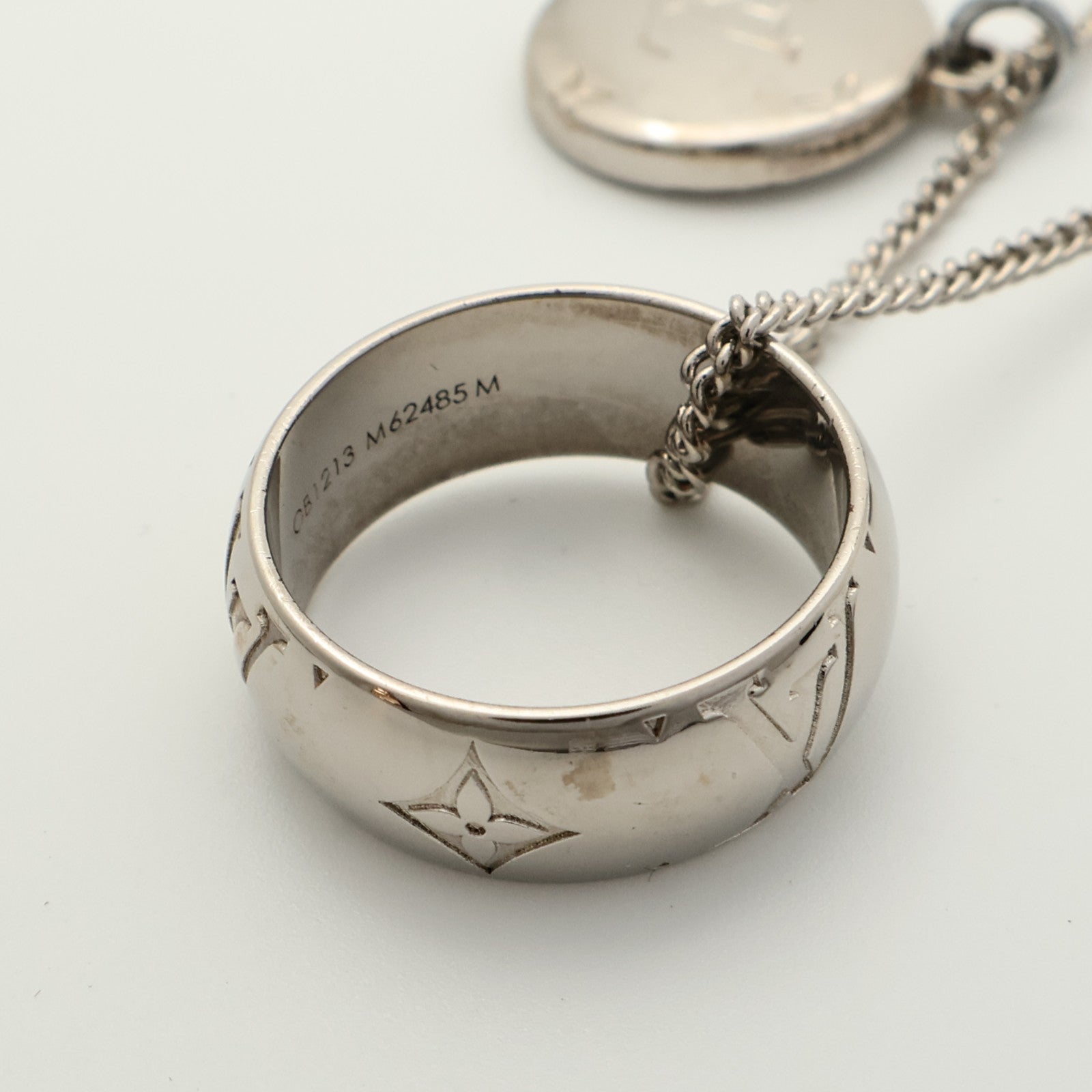 LOUIS VUITTON 金屬Monogram Charms Necklace項鍊