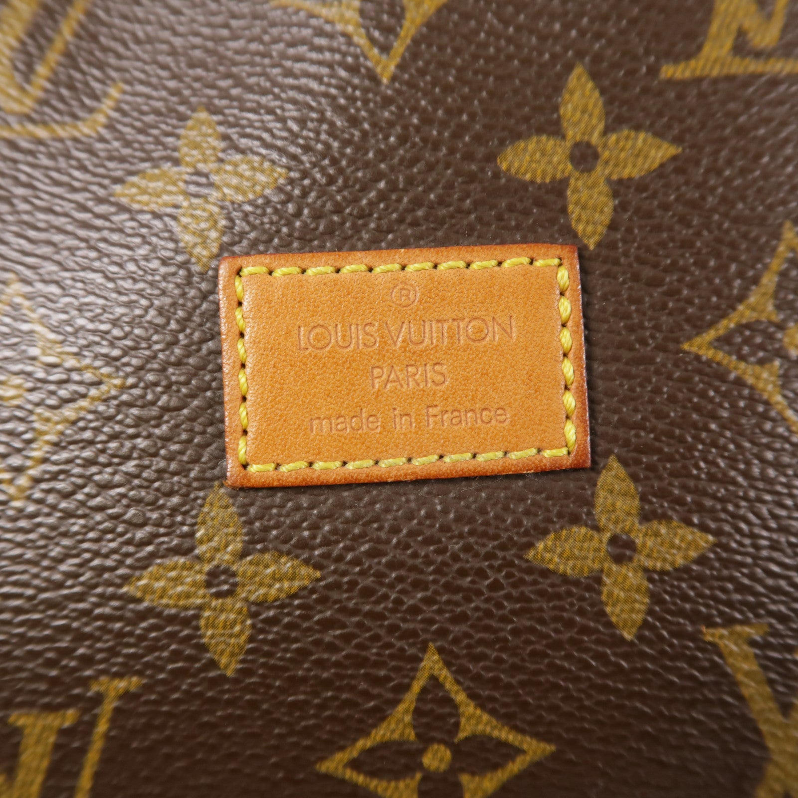 LOUIS VUITTON 【激減優惠】Monogram Saumur 30金扣肩背袋