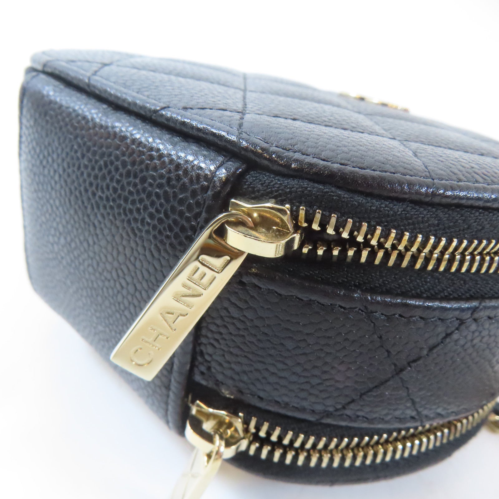 CHANEL 菱格Caviar皮革Chain Shoulder金扣手挽肩背兩用袋黑色