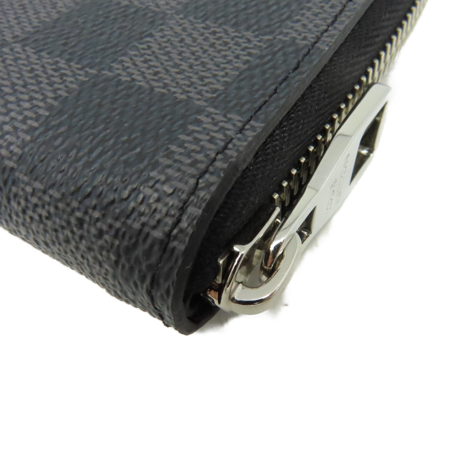 LOUIS VUITTON 【激減優惠】Damier Graphite Zippy Wallet Vertical金扣拉鏈長錢包黑色