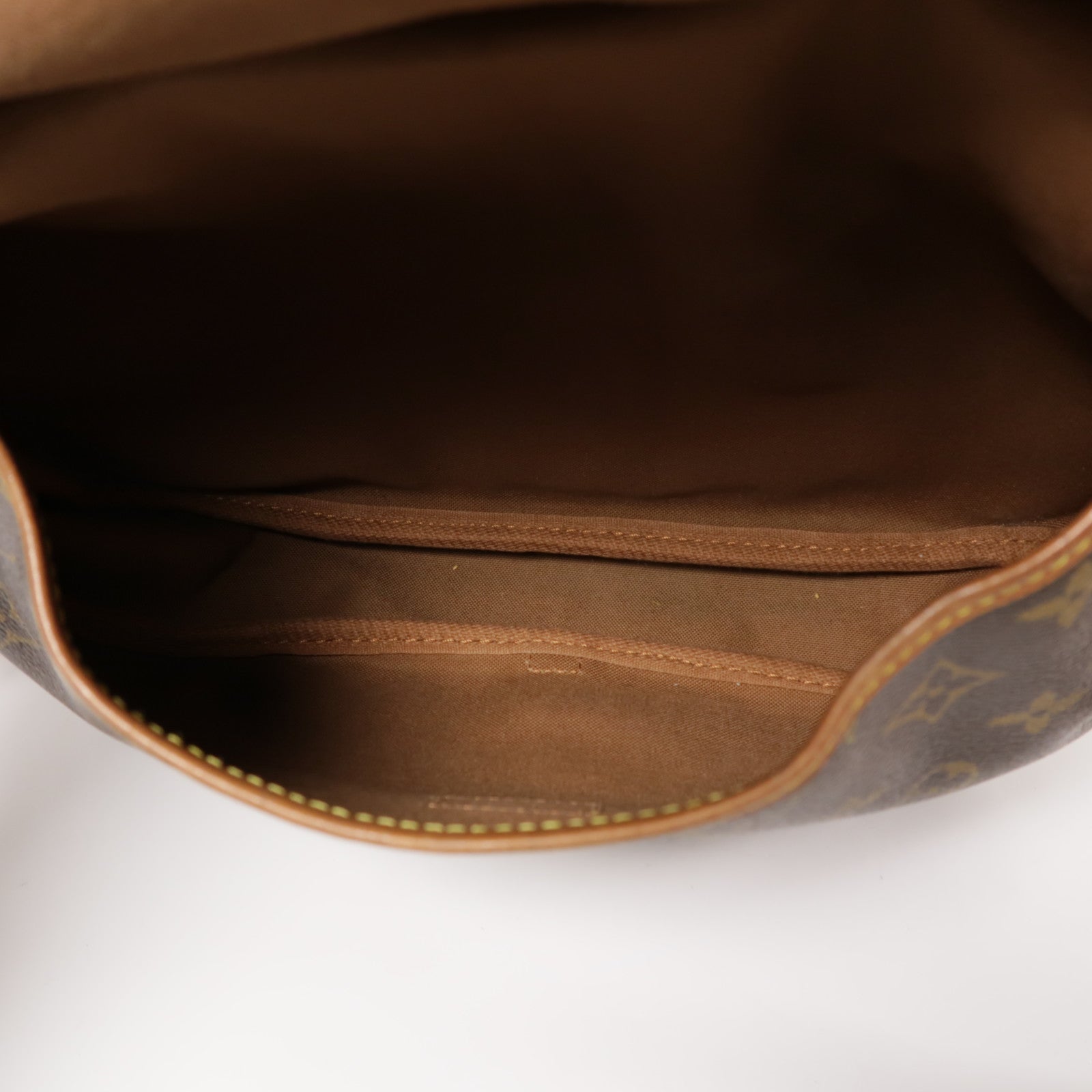 LOUIS VUITTON Monogram Saumur 30金扣肩背袋