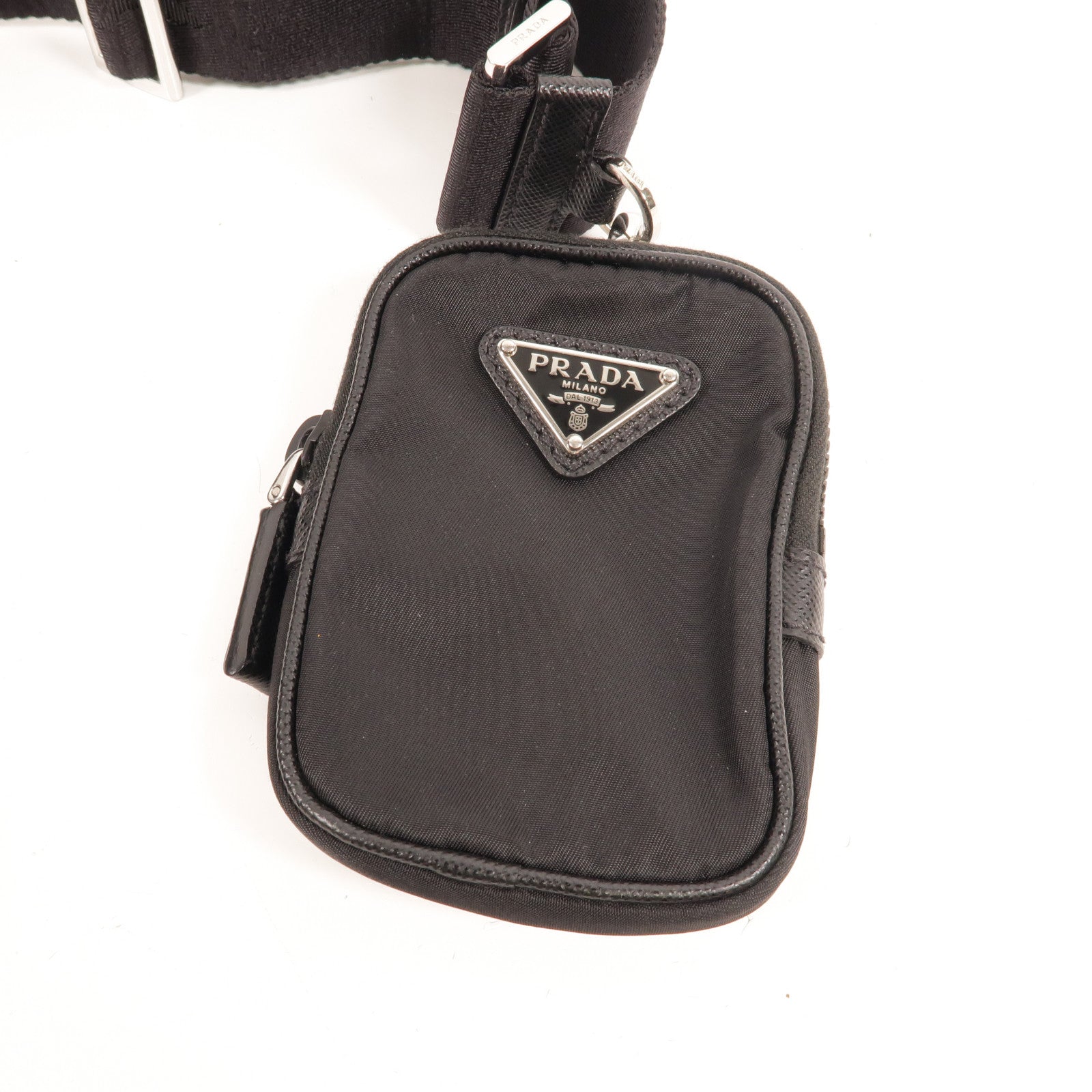 PRADA 尼龍Shoulder Bag(Re-Nylon)肩背袋