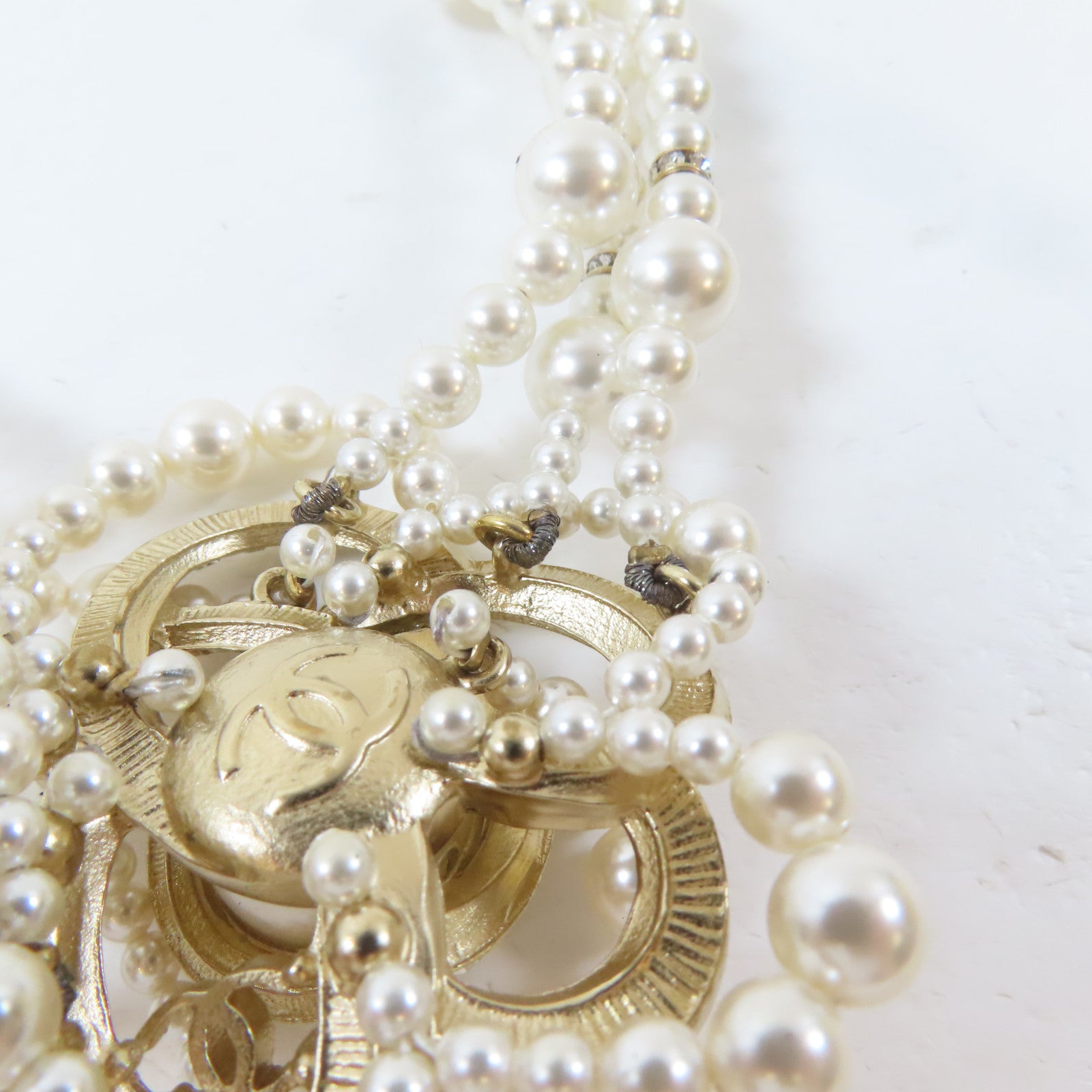 CHANEL 金屬Flower Choker項鍊白色