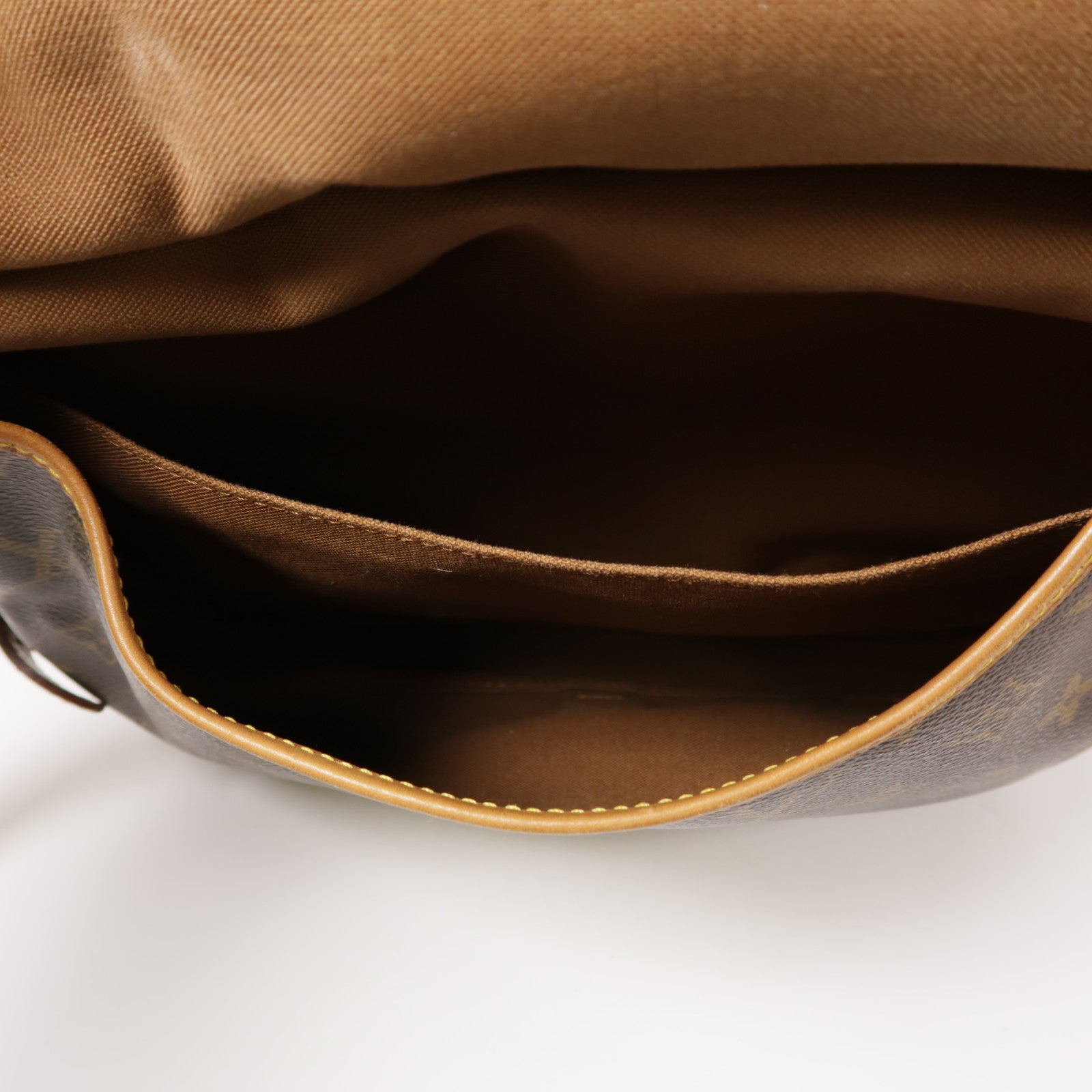 LOUIS VUITTON 【激減優惠】Monogram Saumur 30金扣肩背袋