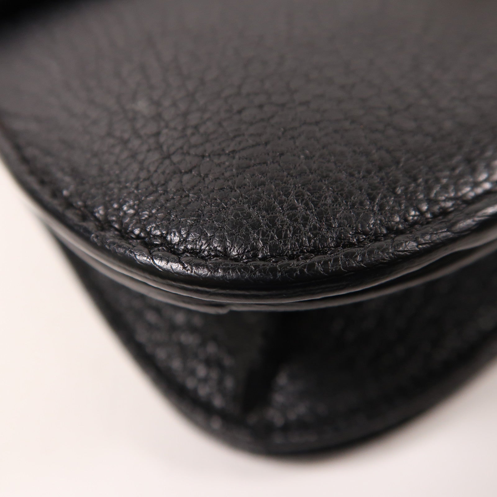 CELINE 牛皮皮革Classic Box金扣肩背袋