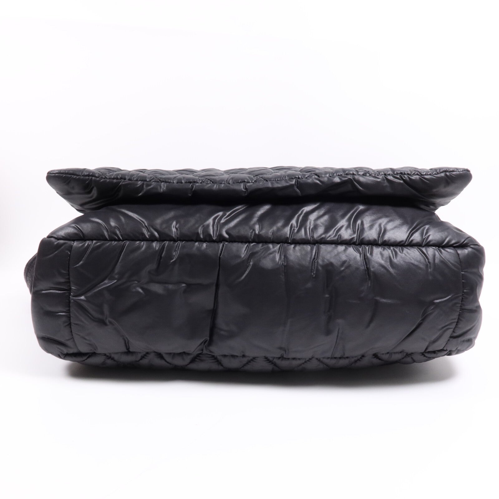 CHANEL 尼龍Coco Cocoon Messenger銀扣肩背袋