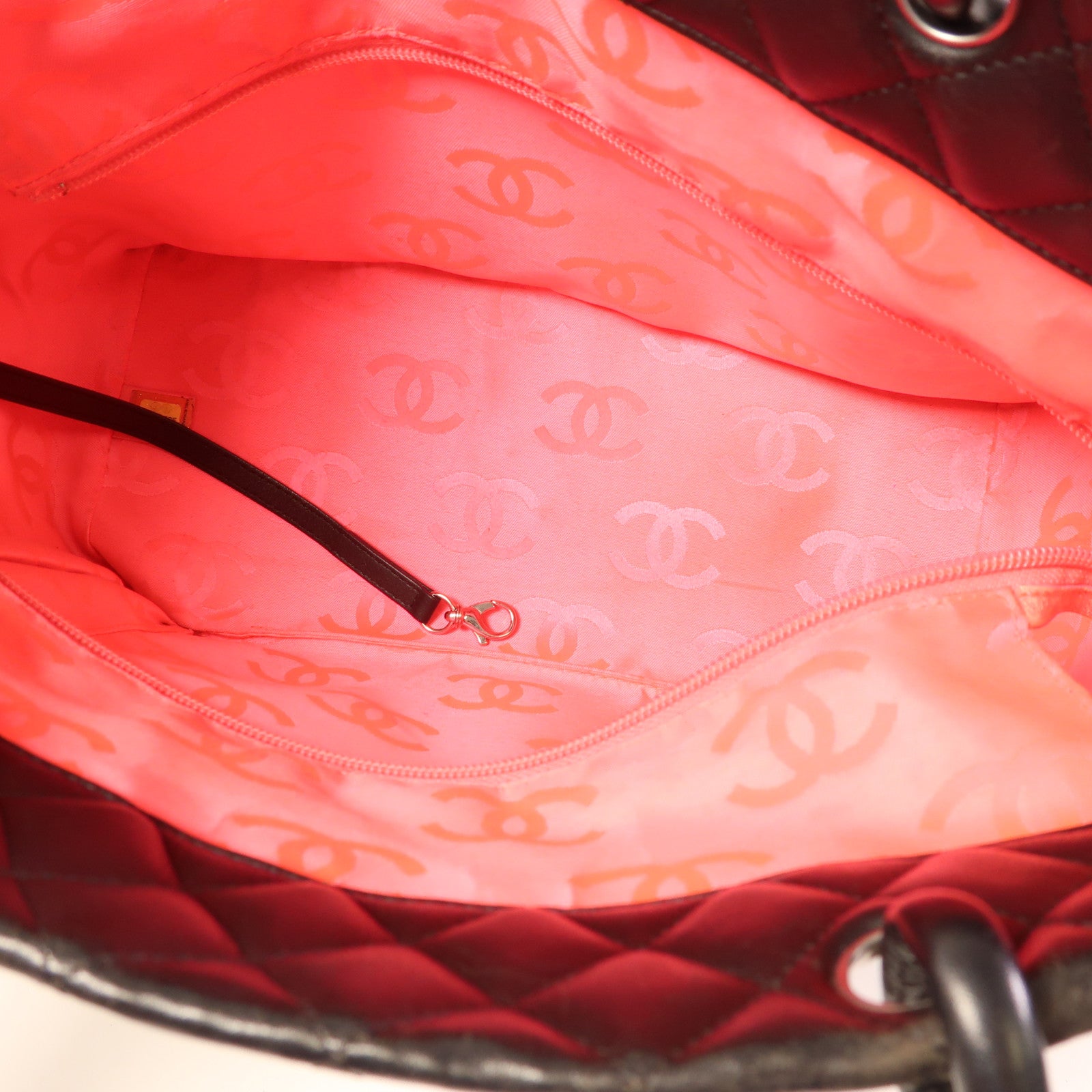 CHANEL 牛皮皮革Cambon Tote Bag銀扣手挽袋