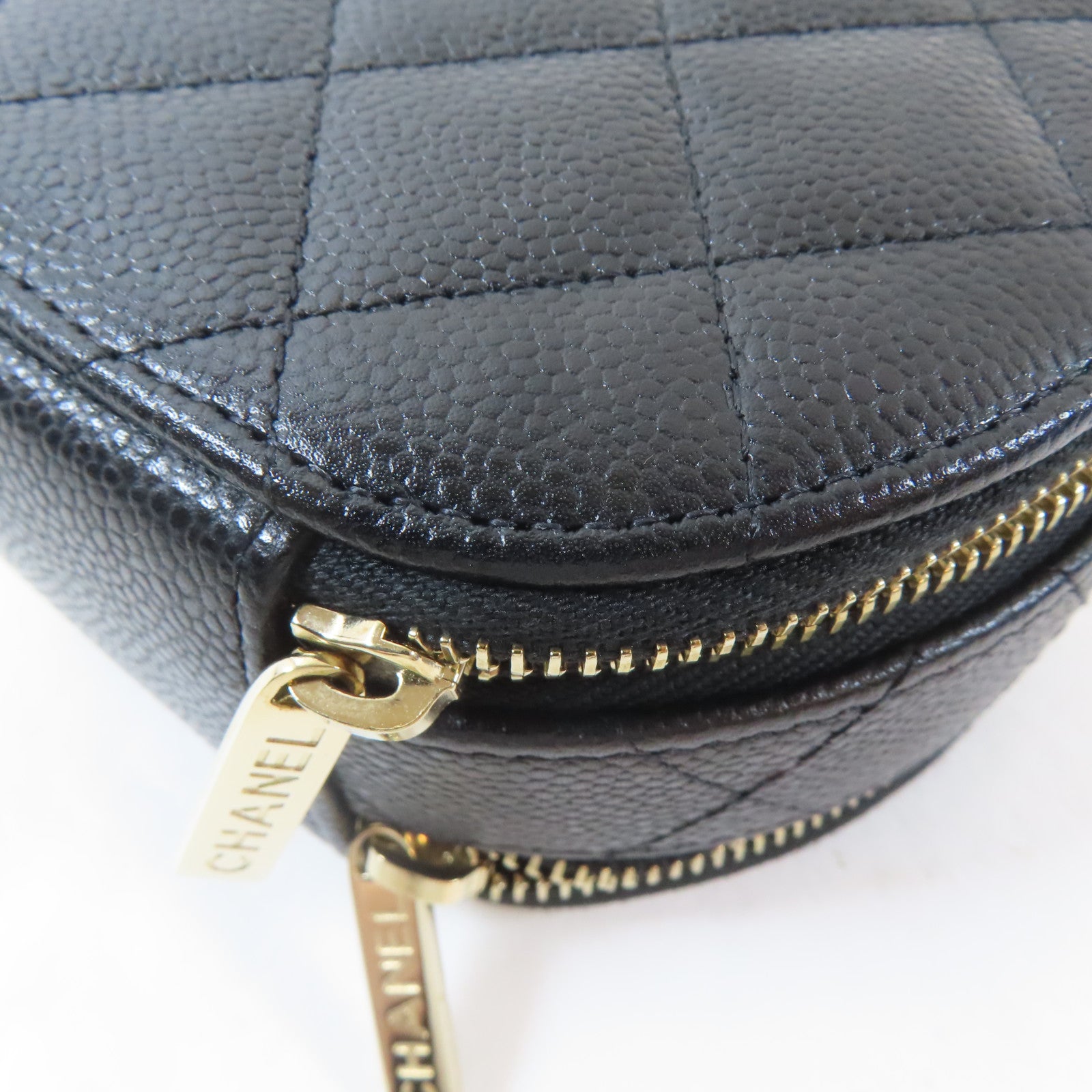 CHANEL 菱格Caviar皮革Chain Shoulder金扣手挽肩背兩用袋黑色