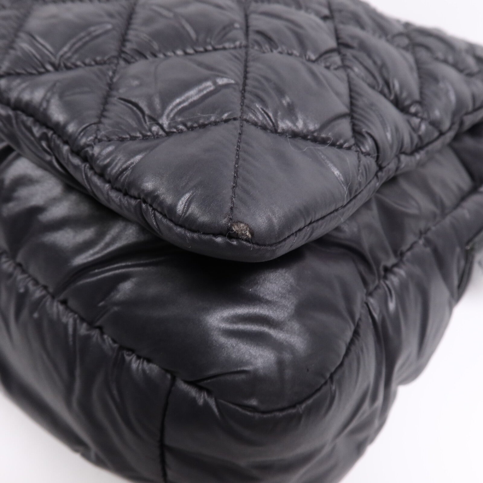 CHANEL 尼龍Coco Cocoon Messenger銀扣肩背袋