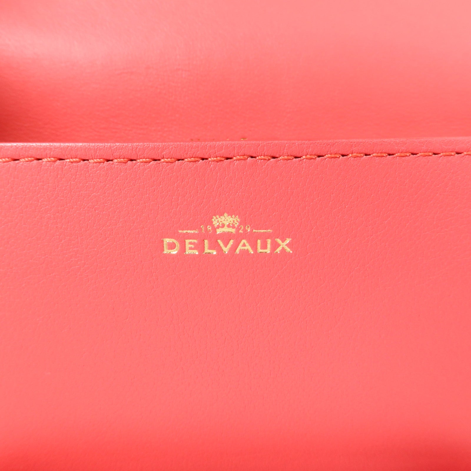 Delvaux 牛皮皮革Madame Mini肩背袋