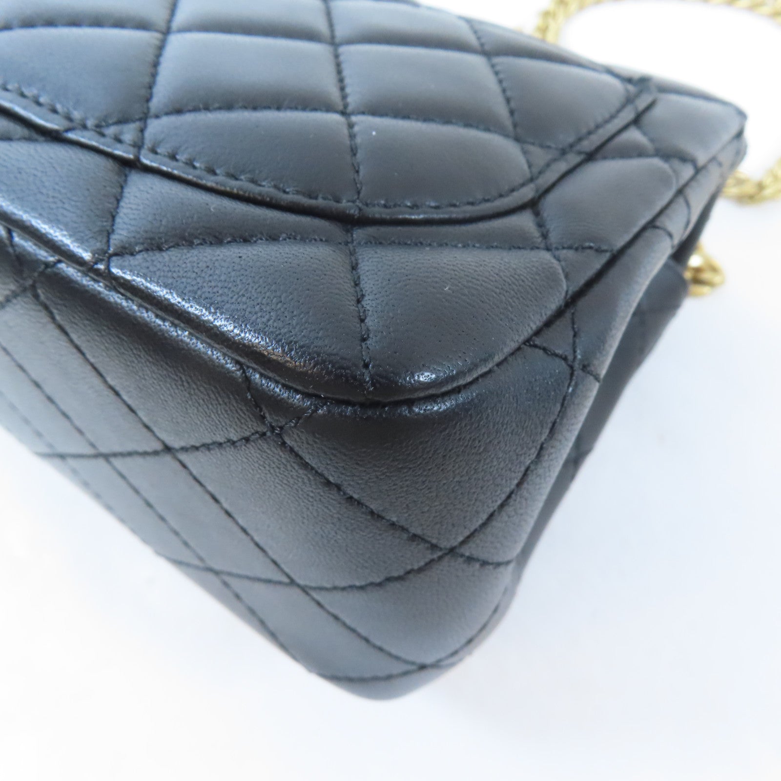 CHANEL 菱格羊皮皮革Mini Flap Bag金扣鏈帶肩背袋黑色