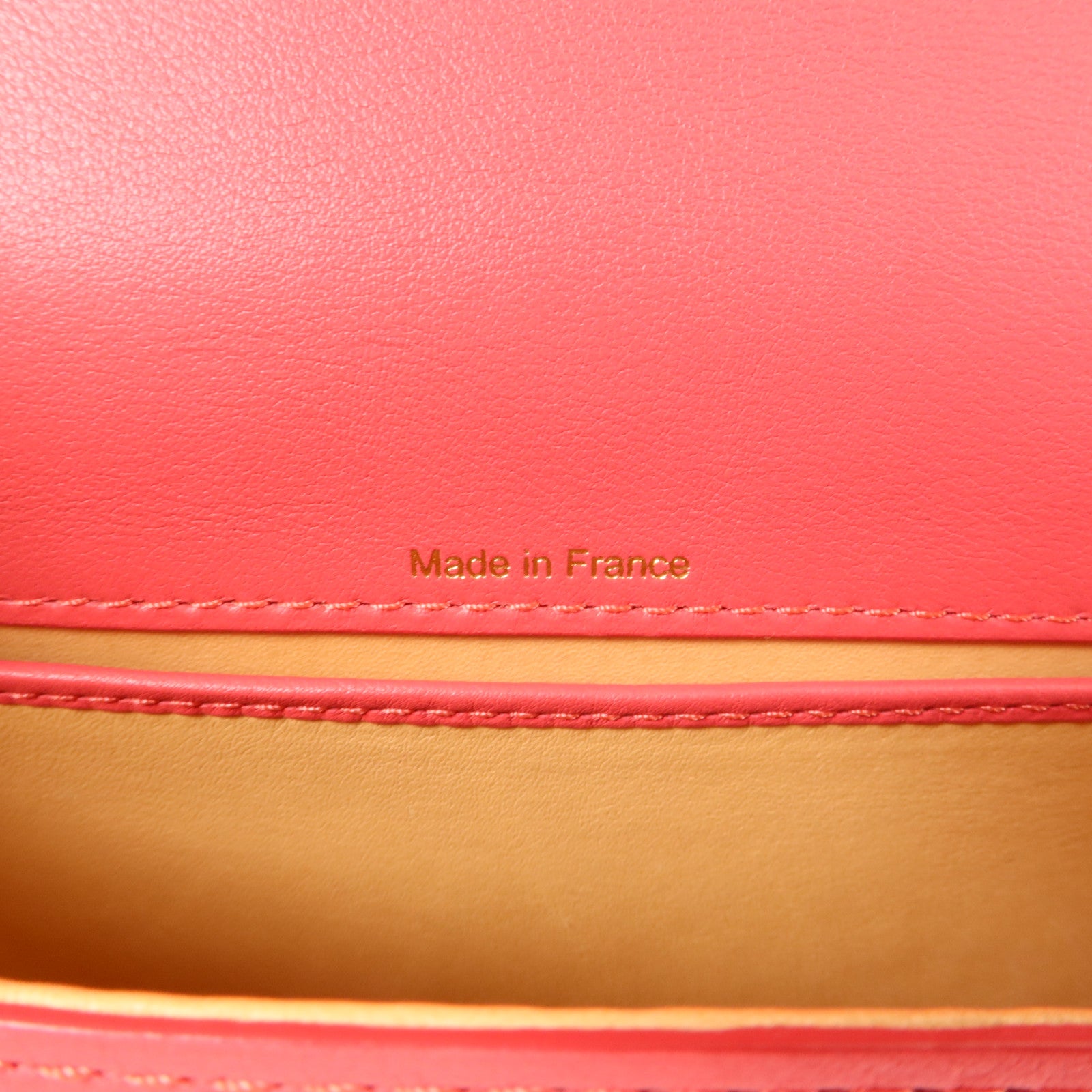 Delvaux 牛皮皮革Madame Mini肩背袋