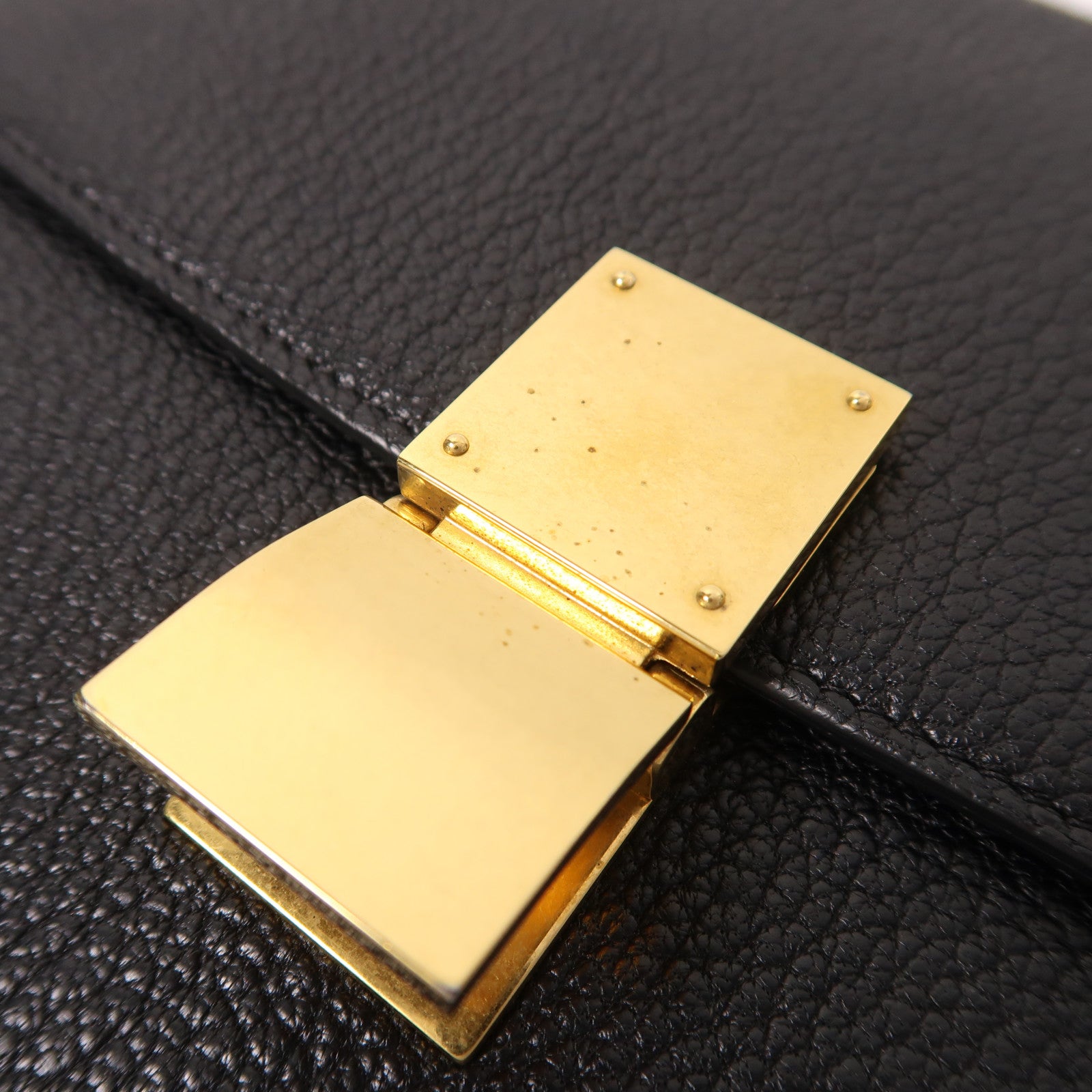 CELINE 牛皮皮革Classic Box金扣肩背袋