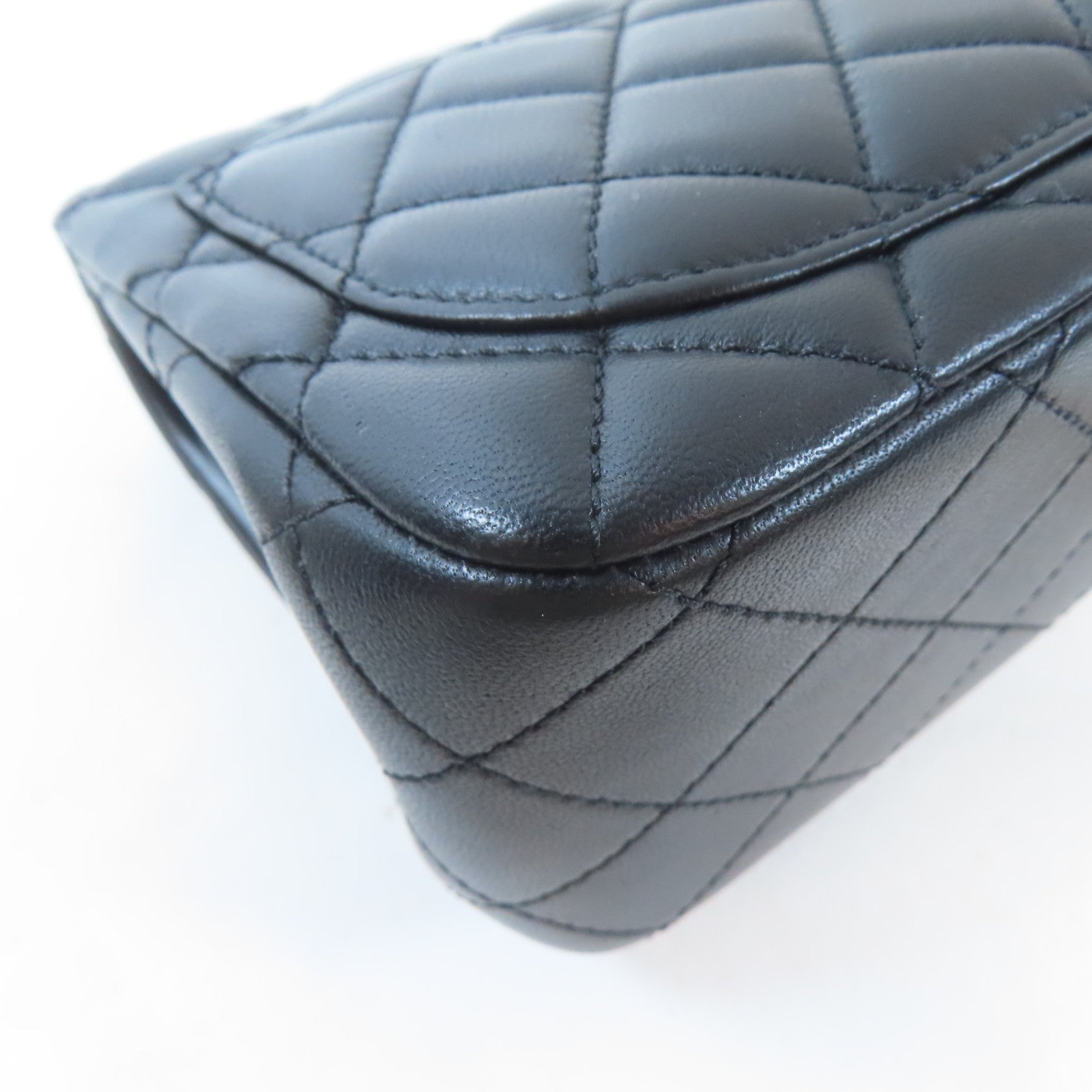 CHANEL 菱格羊皮皮革Mini Flap Bag金扣鏈帶肩背袋黑色