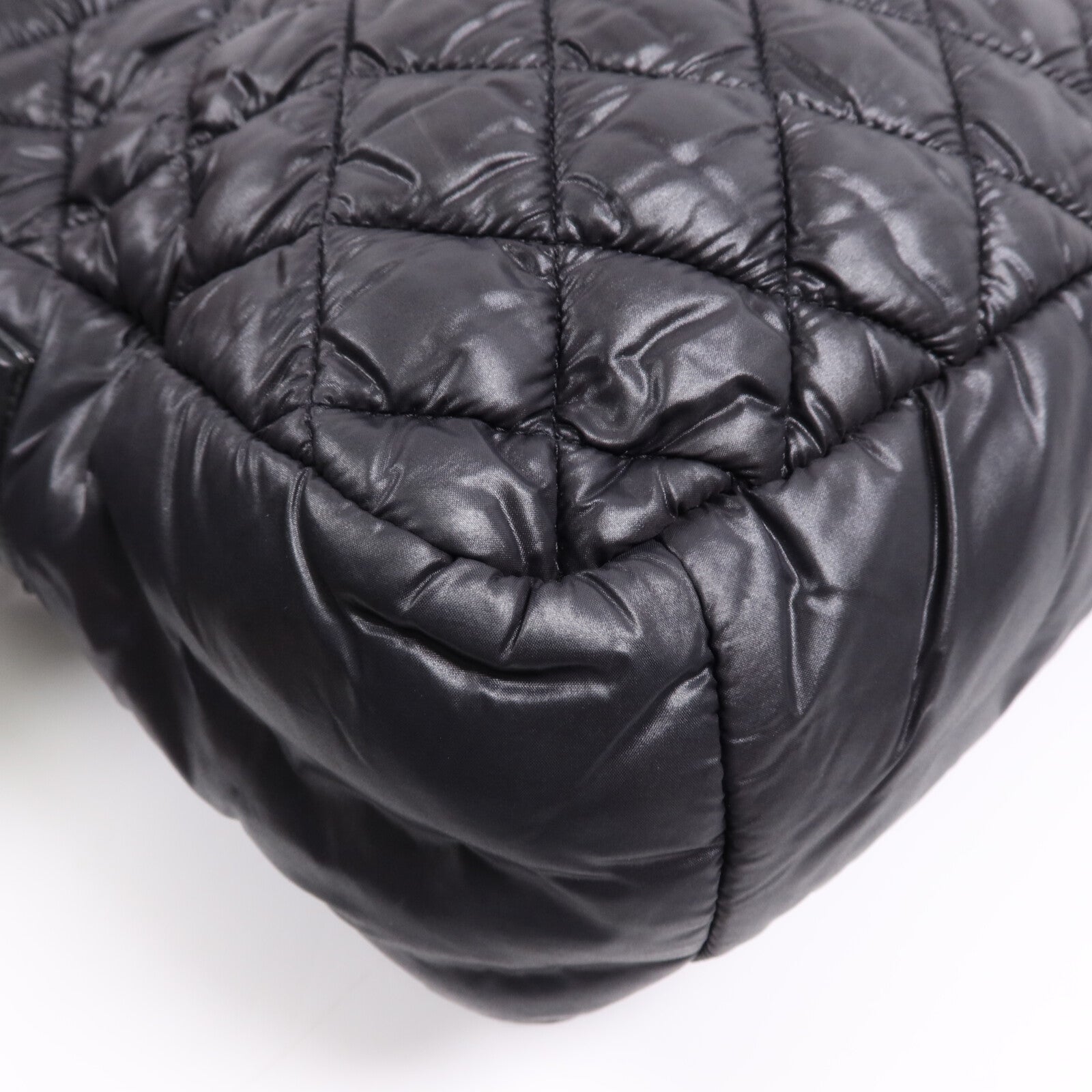 CHANEL 尼龍Coco Cocoon Messenger銀扣肩背袋