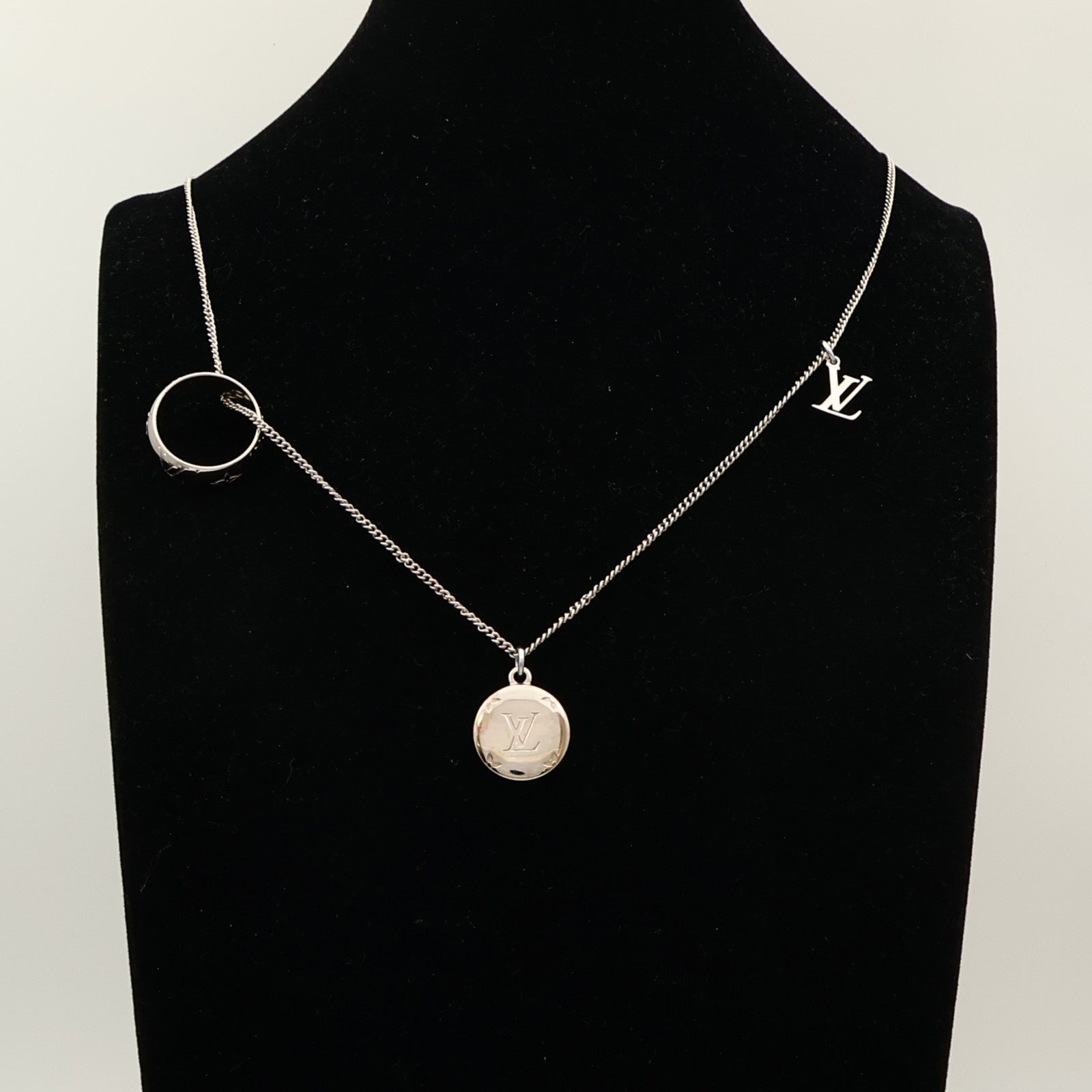 LOUIS VUITTON 金屬Monogram Charms Necklace項鍊
