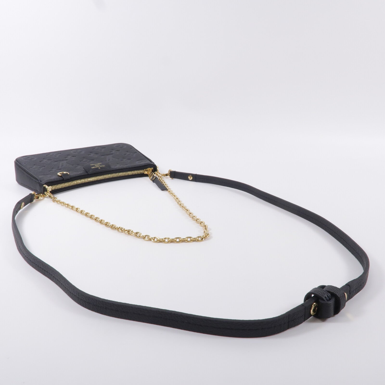 LOUIS VUITTON Monogram Empreinte Easy Pouch On Strap手挽肩背兩用袋