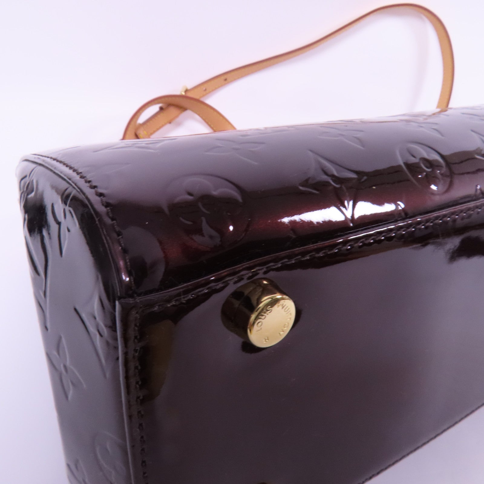 LOUIS VUITTON Vernis Brea MM金扣手挽肩背兩用袋Rouge Fauviste