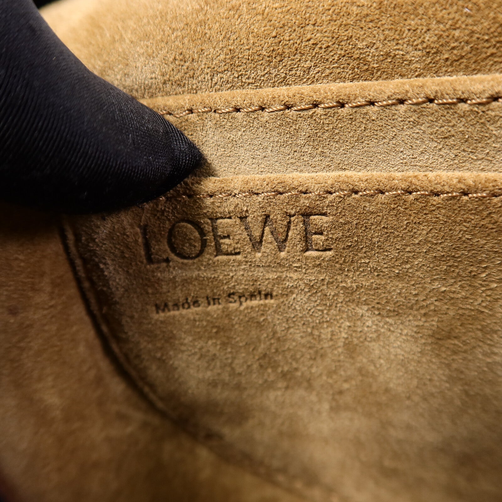 LOEWE 牛皮皮革Gate Mini肩背袋