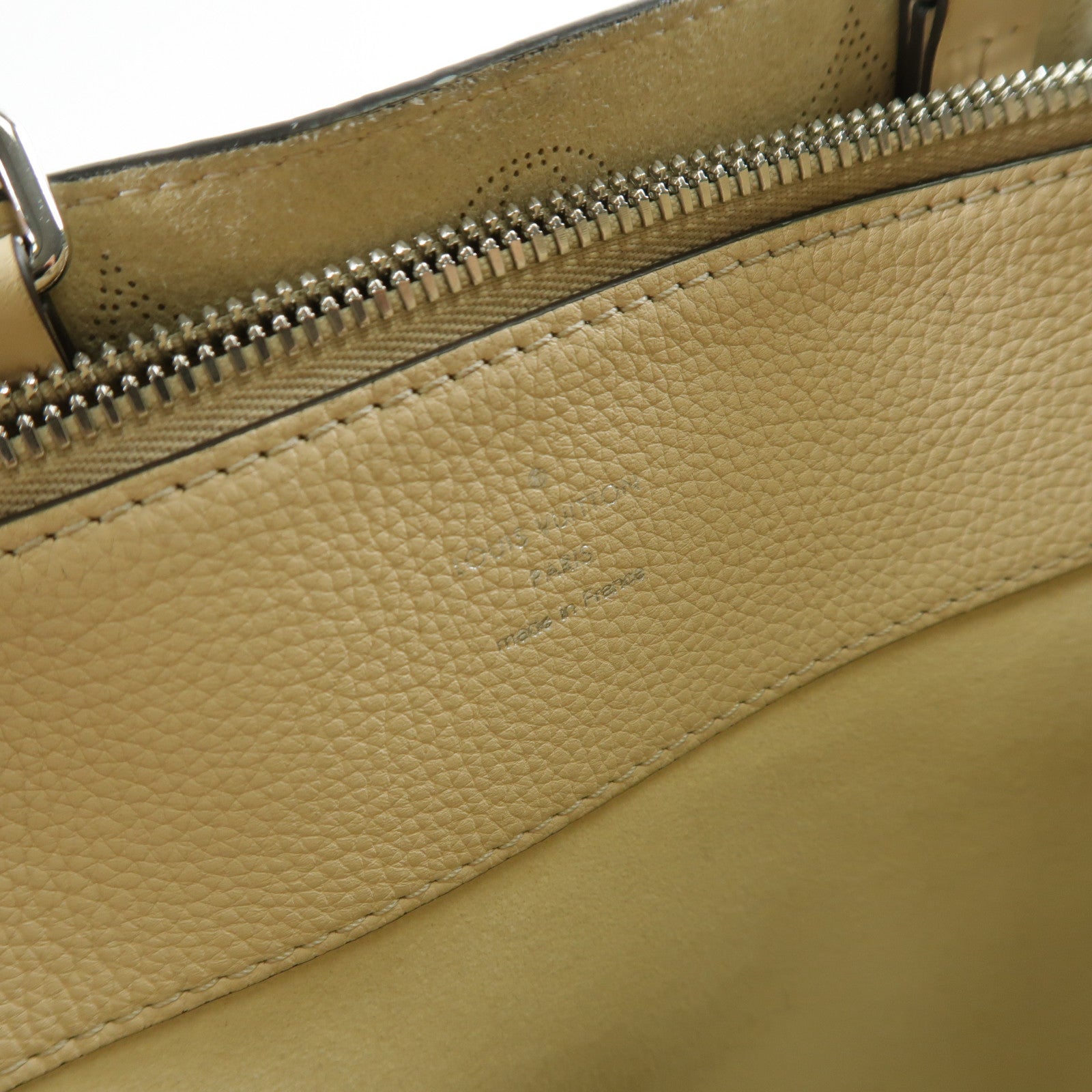 LOUIS VUITTON Mahina Bella Tote Mahina銀扣手挽肩背兩用袋