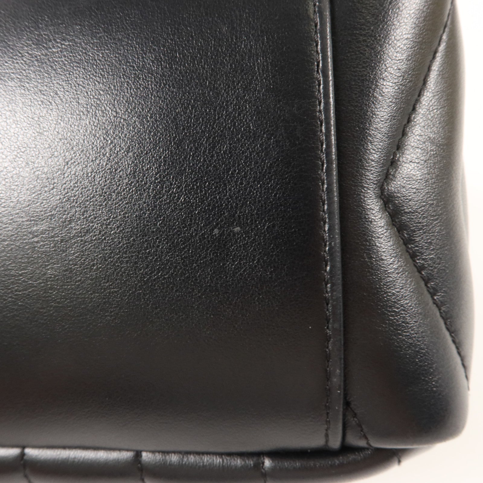 SAINT LAURENT 牛皮皮革LouLou Shoulder Bag鏈帶肩背袋
