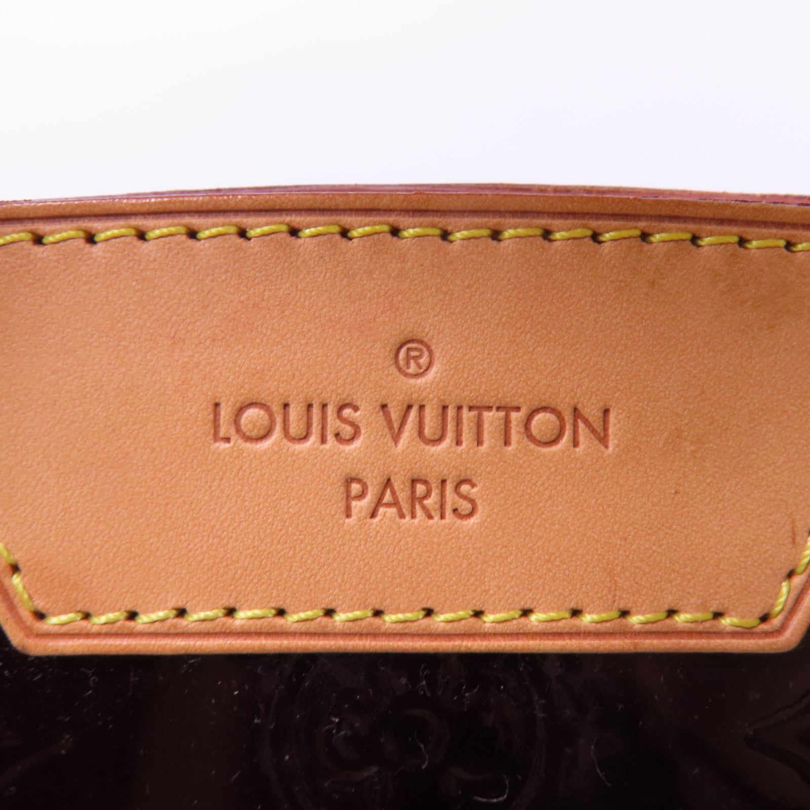LOUIS VUITTON Vernis Brea MM金扣手挽肩背兩用袋Rouge Fauviste