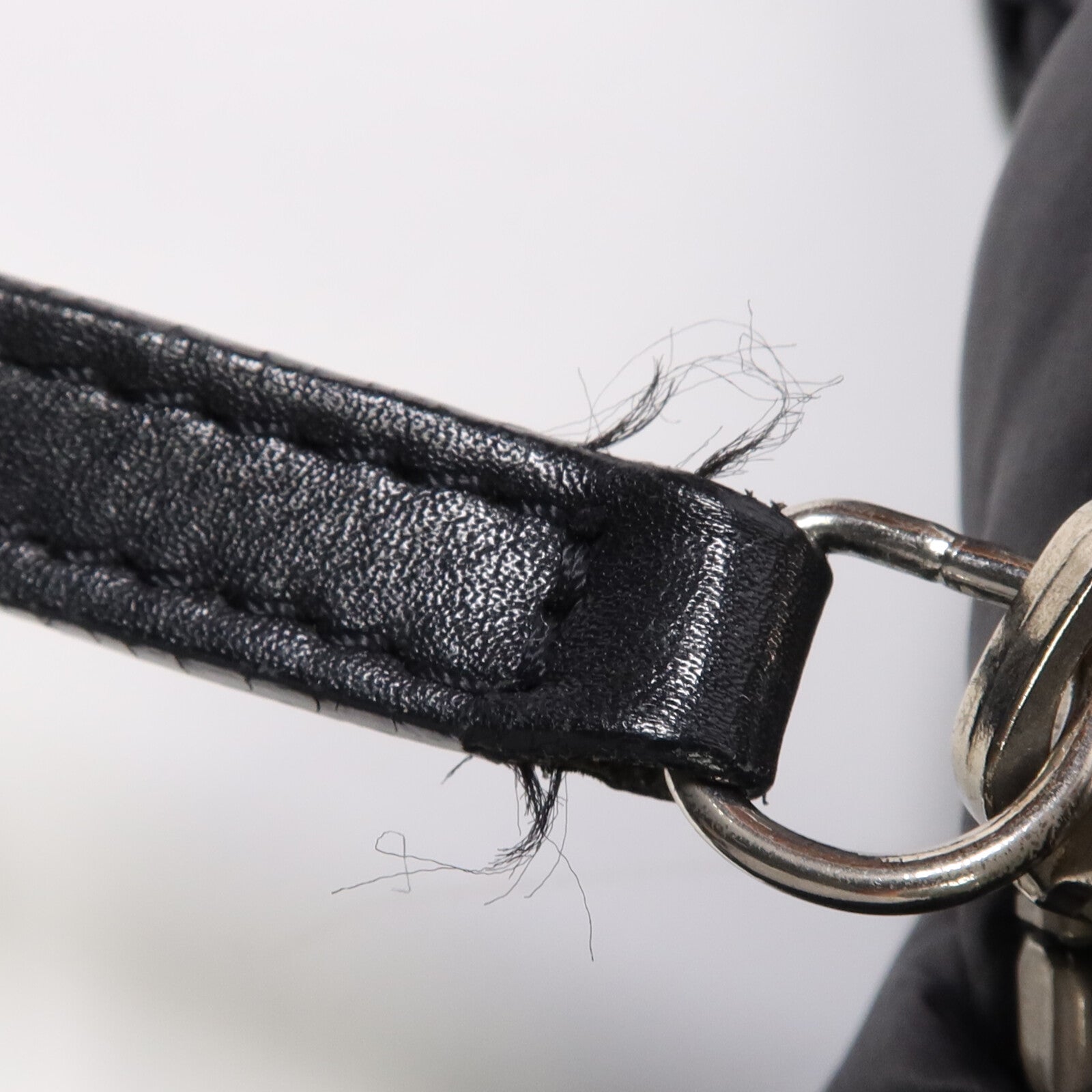 CHANEL 尼龍Coco Cocoon Messenger銀扣肩背袋