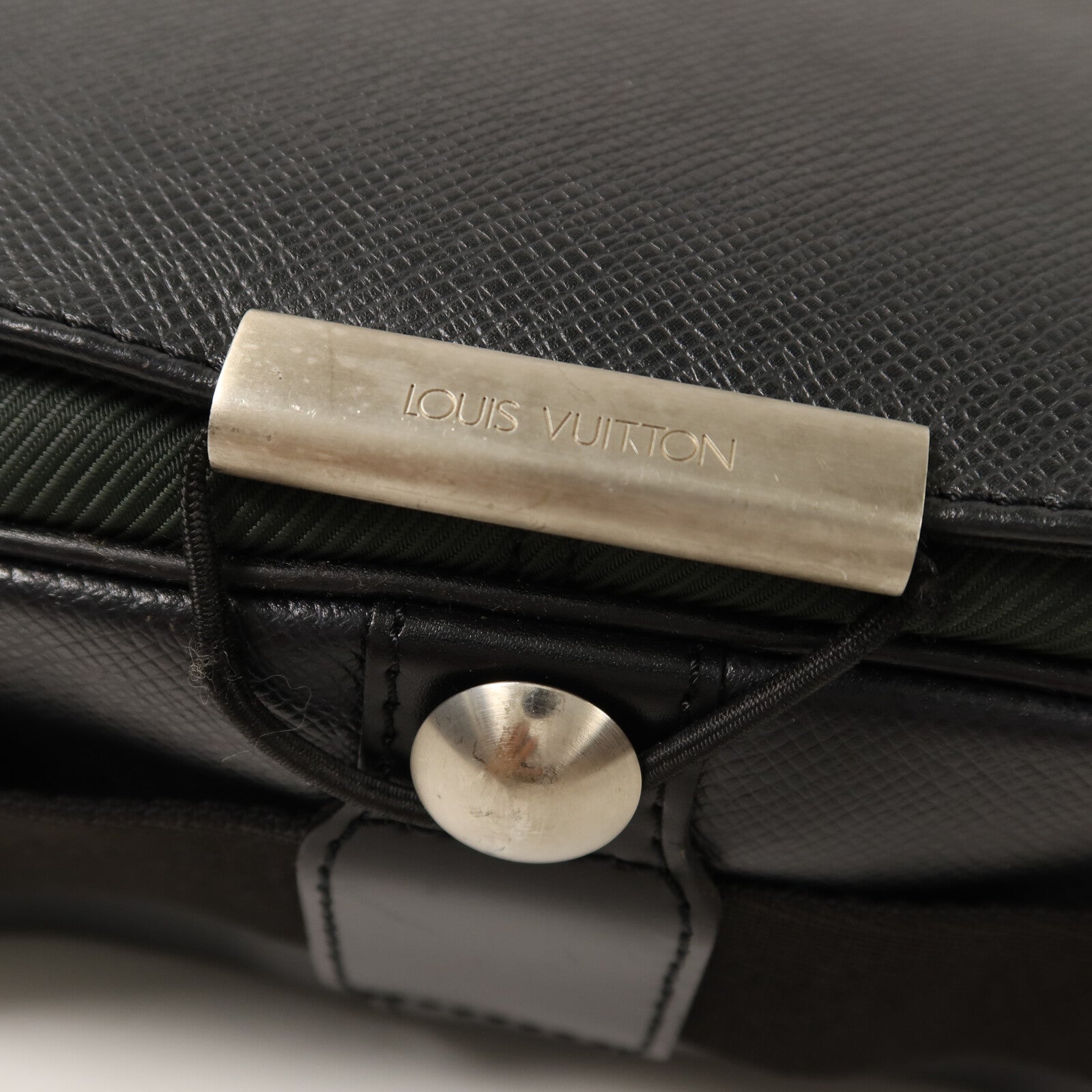 LOUIS VUITTON Taige Viktor銀扣手挽肩背兩用袋