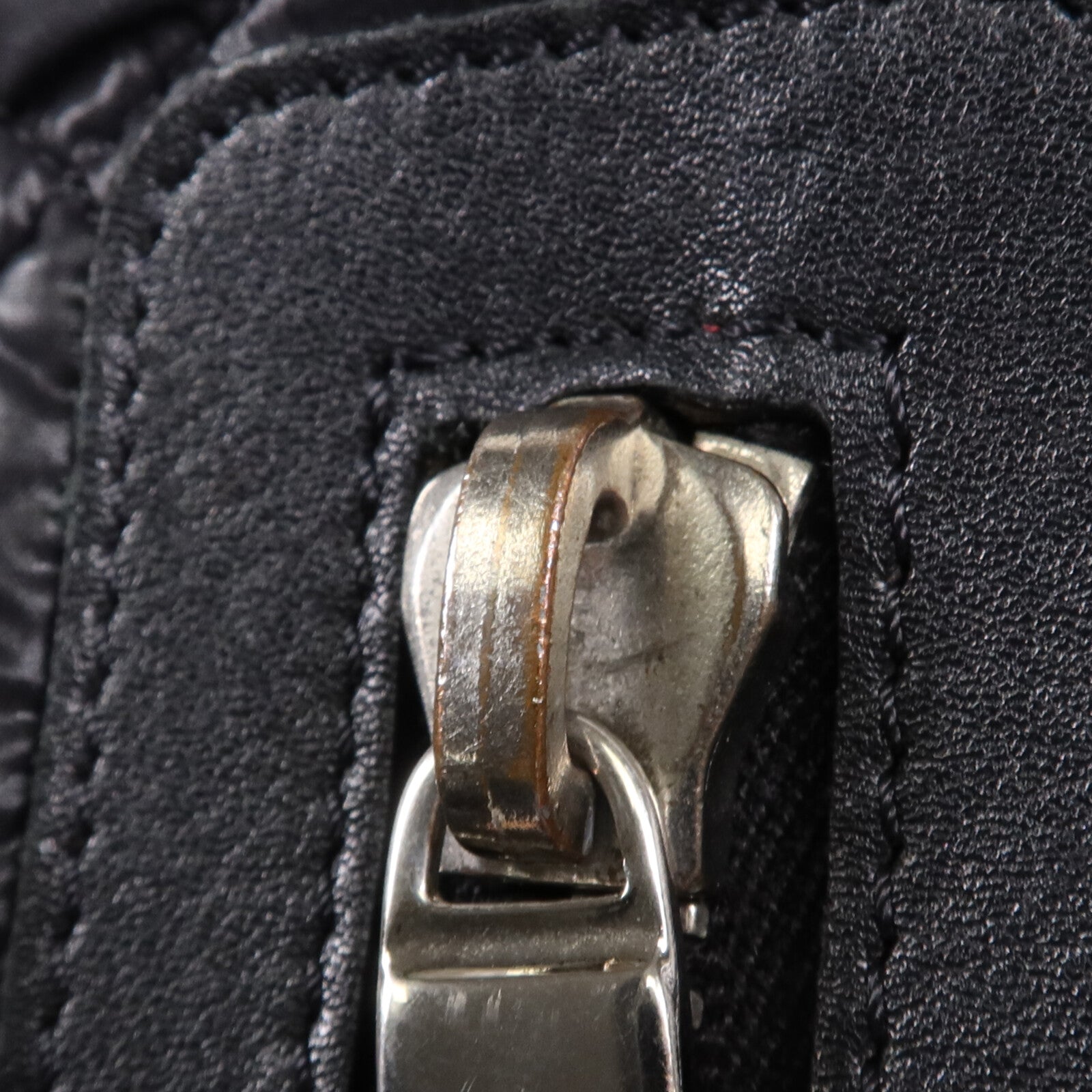 CHANEL 尼龍Coco Cocoon Messenger銀扣肩背袋