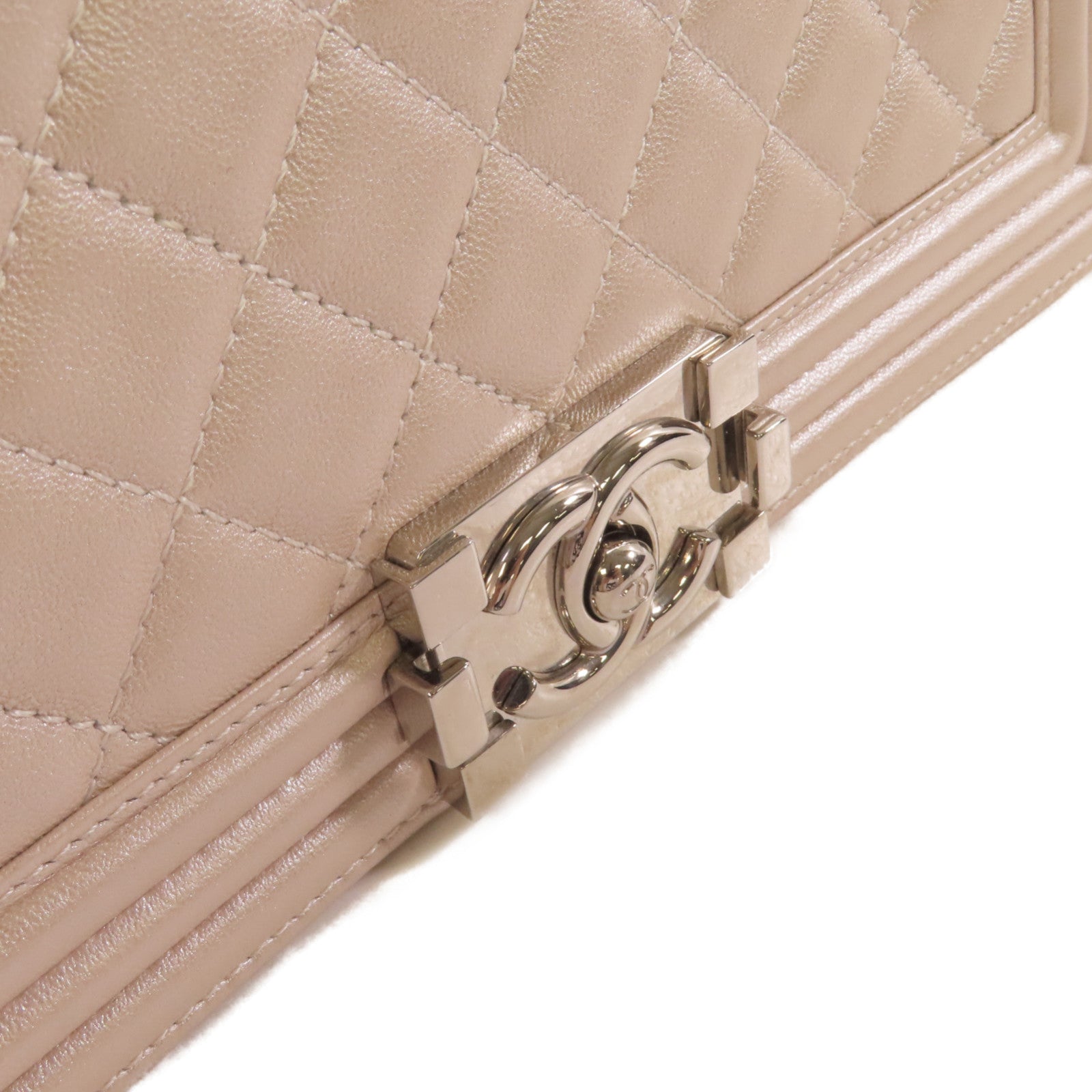 CHANEL 【激減優惠】菱格羊皮皮革Boy Chanel Chain Shoulder Bag銀扣鏈帶肩背袋珍珠粉紅色